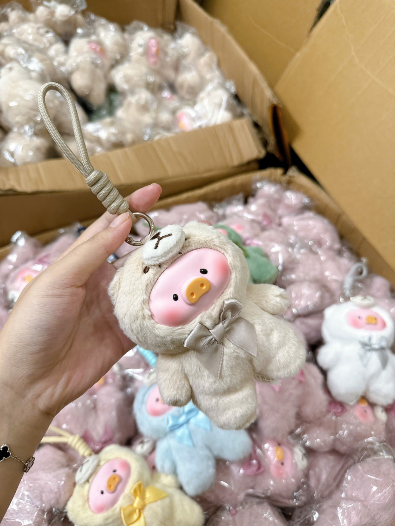 3009# Charm Lonely Teddy Lulu Pig