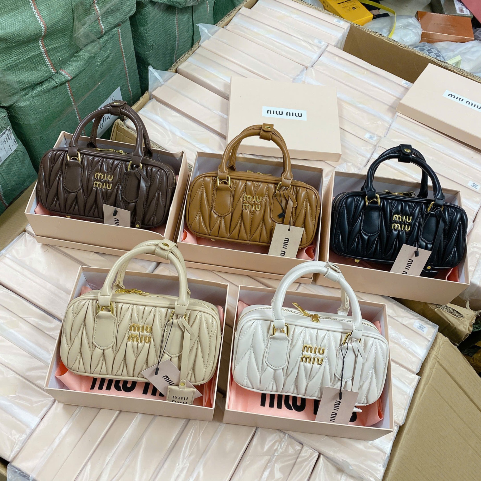 3503# Túi Miumiu vân lá kim fullbox