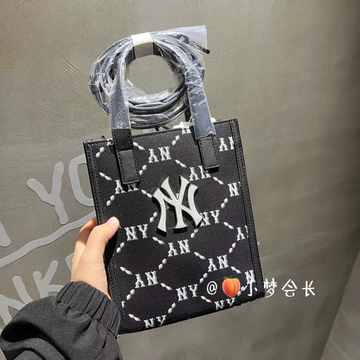 7491# Túi MLB NY dáng đứng Phonebag