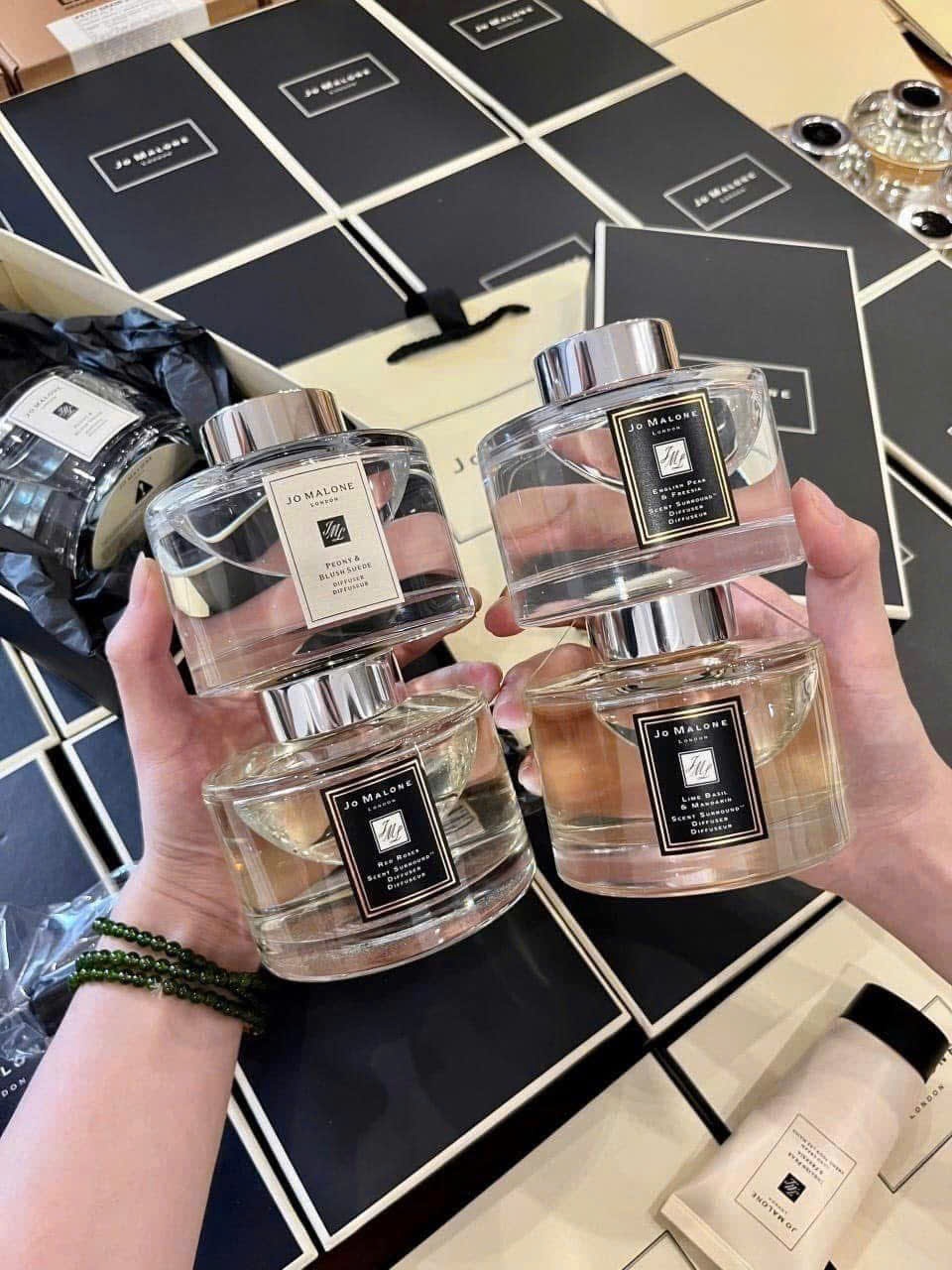 2928# Tinh dầu khuếch tán Jo Malone