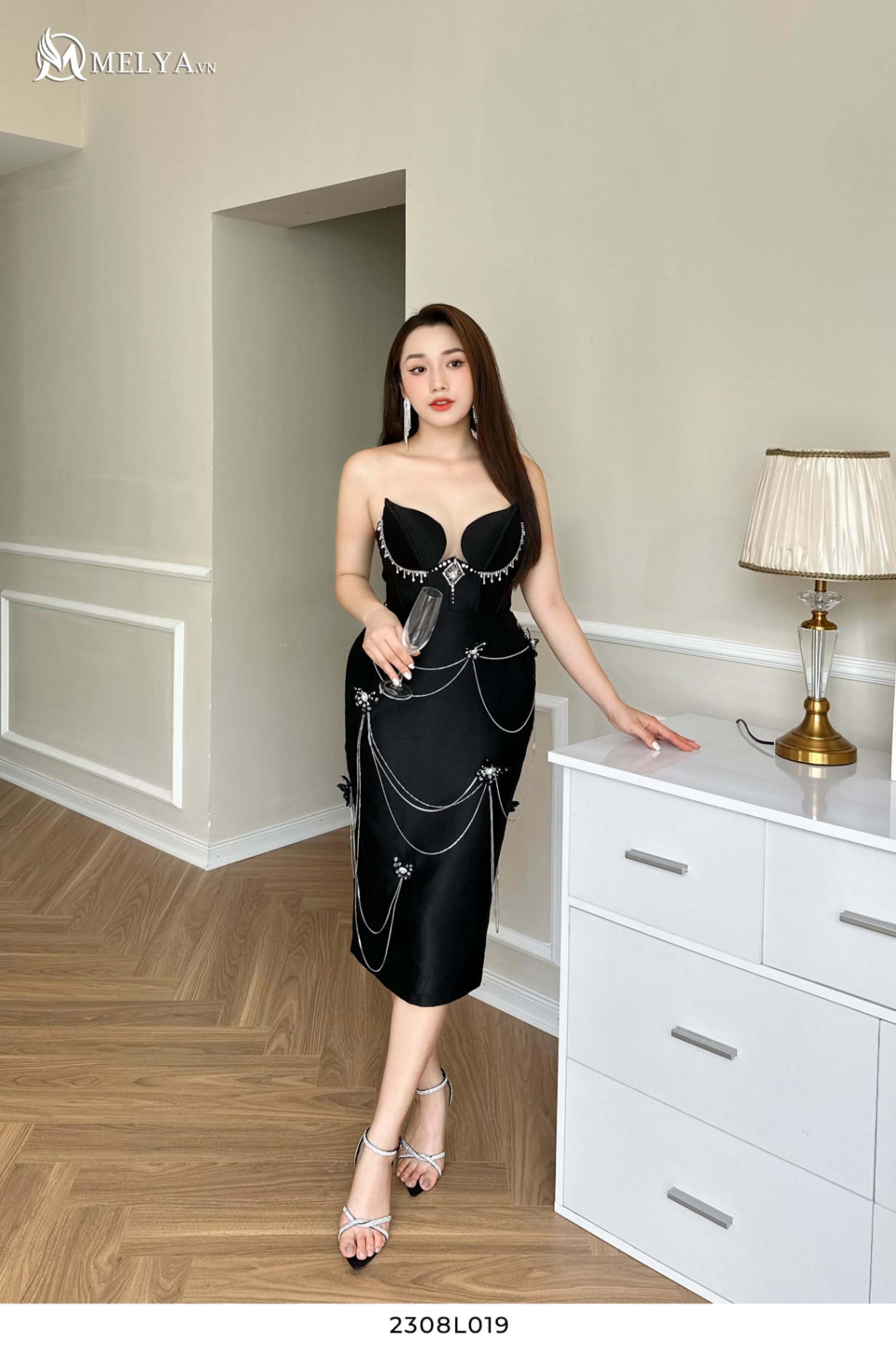 Đầm Ôm Đen - Đen