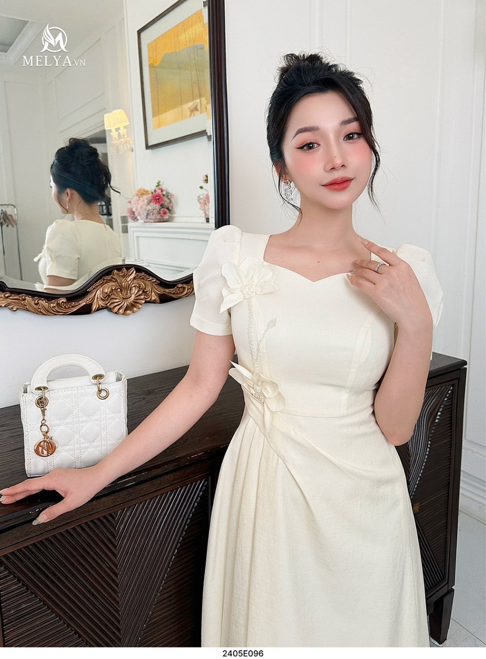 Đầm Xoè - Linen Ánh Xếp Ly Đính Hoa Lệch Eo