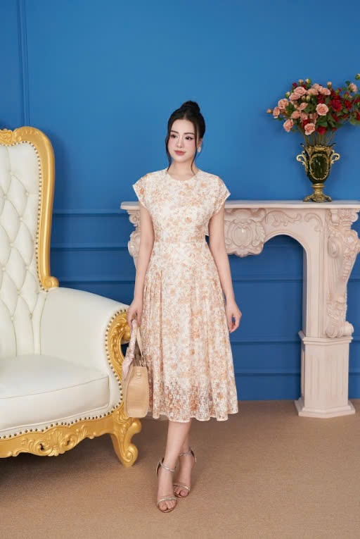 Đầm xòe - Ren hoa tay chờm đính kết cổ - Kem phối vàng