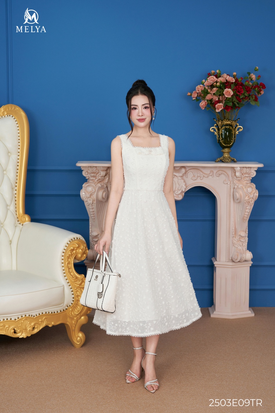 Đầm xoè -Lưới dệt hoa 3D - Trắng kem