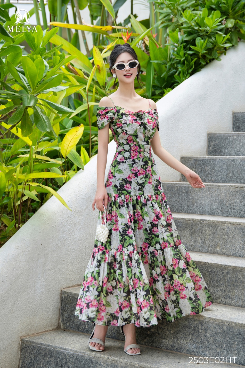 Đầm maxi - Hoa giấy trễ vai - Họa tiết