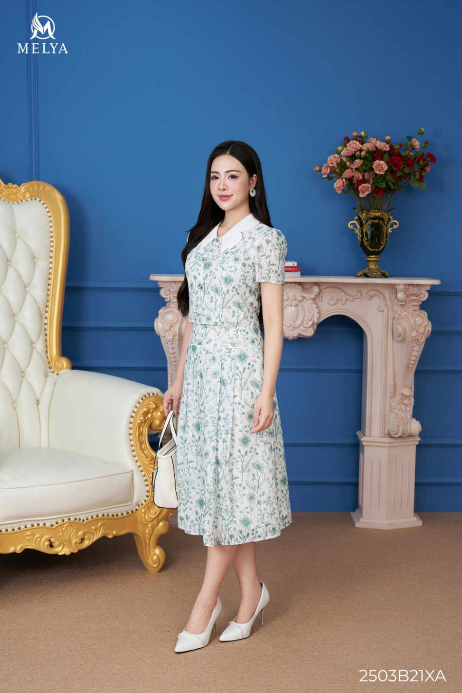 Set bộ - Áo kiểu croptop + chân váy xoè - Xanh lá phối trắng