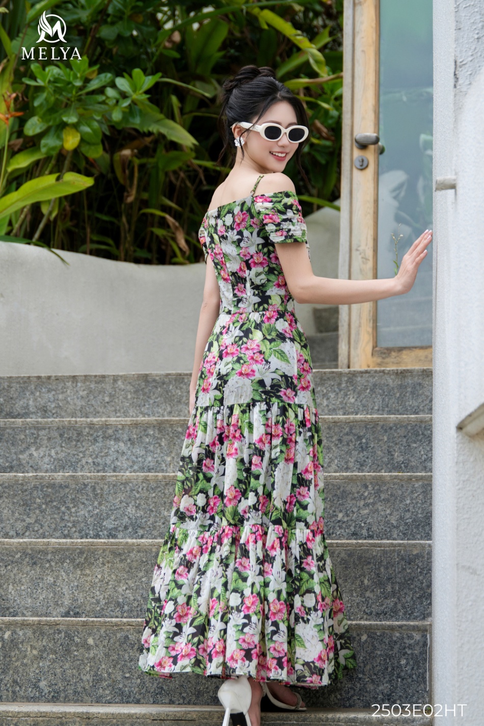 Đầm maxi - Hoa giấy trễ vai - Họa tiết