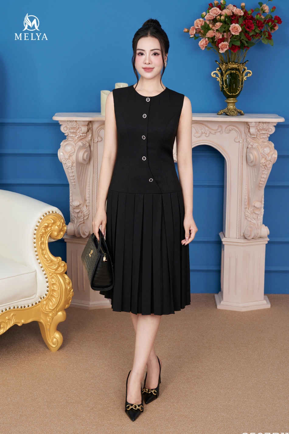 Đầm A - Sát nách xếp ly - Đen