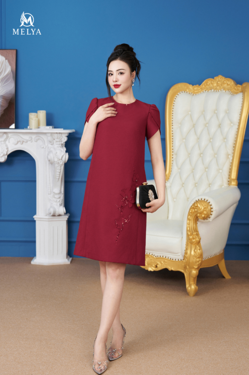 Đầm suông - Hoa 3D phối kim sa - Đỏ đô