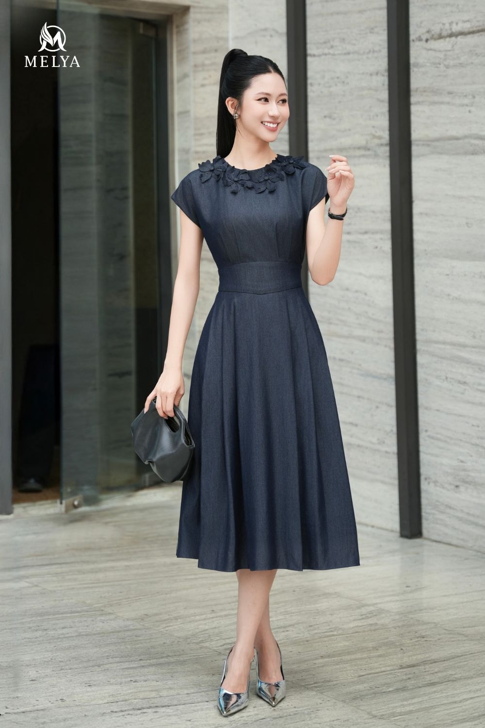 Đầm xòe - Cổ tròn tay chờm đính hoa 3D denim - Xanh tím than