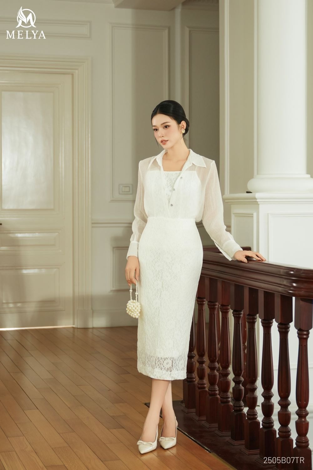 Set bộ - Sơ mi + áo dây + chân váy ren thêu - Trắng