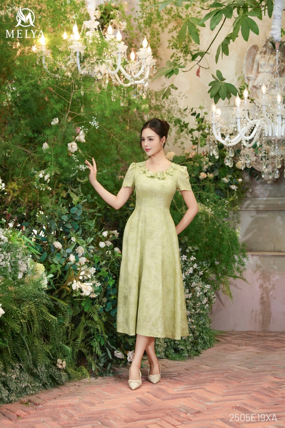 Đầm xoè - Vân gấm loang hoa 3D - Xanh cốm