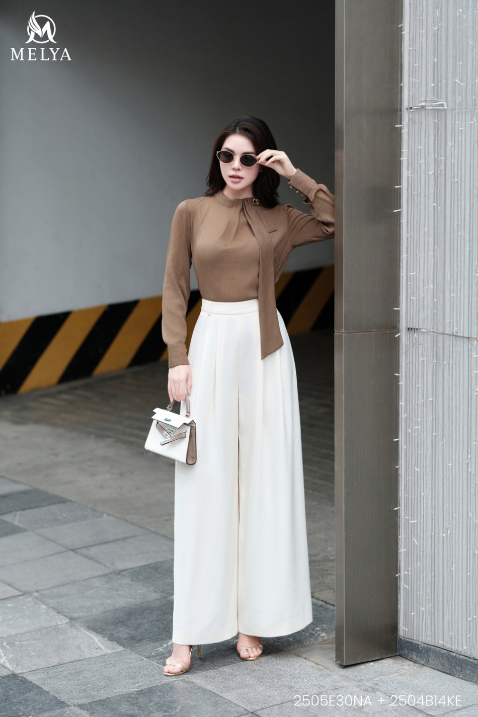 Sơ mi - Tơ nhăn cổ vạt - Nâu tây