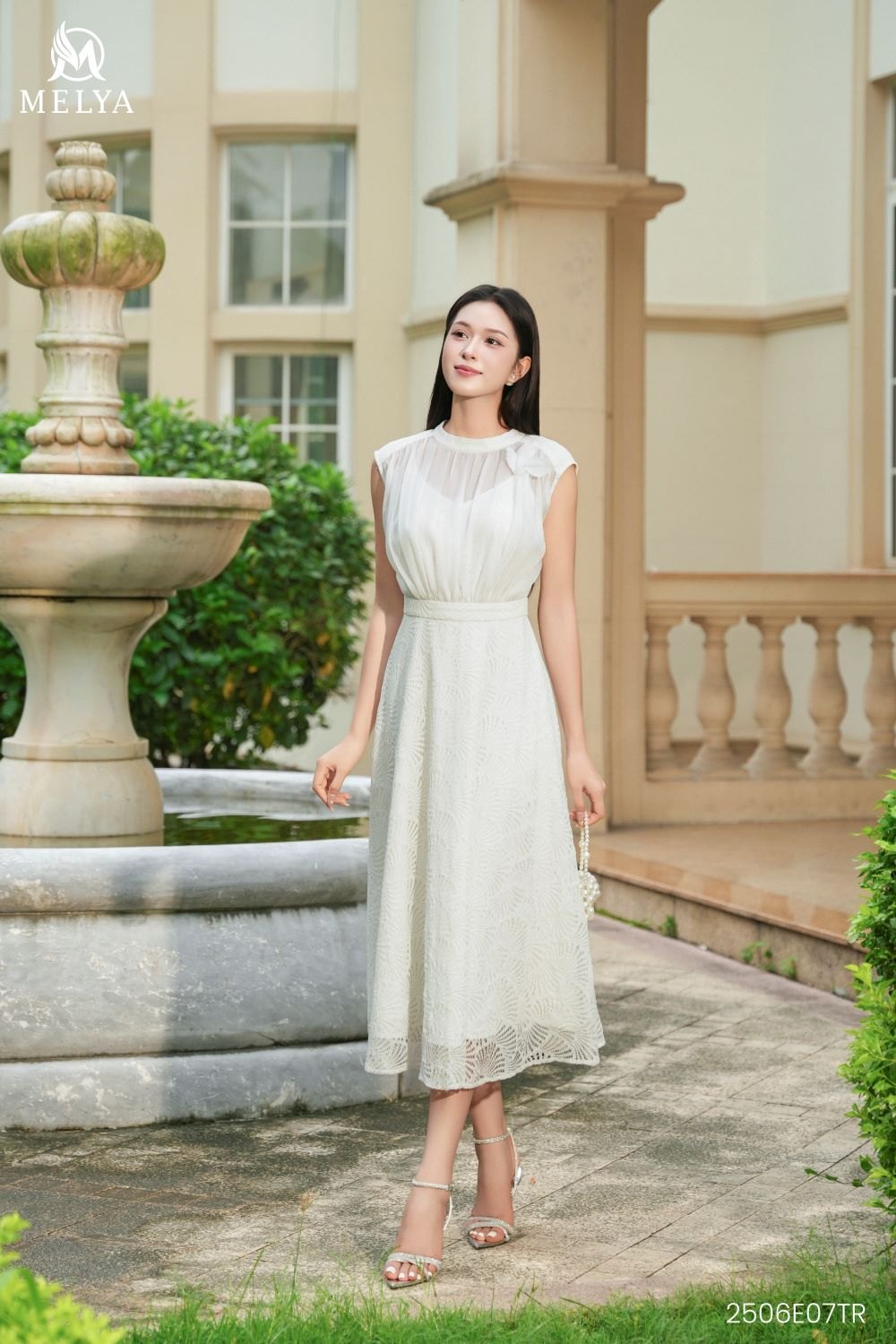 Đầm xoè - Ren phối tơ hoa 3D - Feminine - Trắng