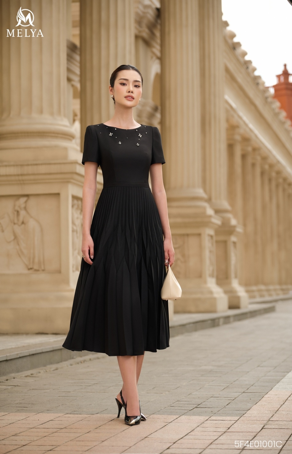 Đầm xòe - Bamboo petal dress - Đen