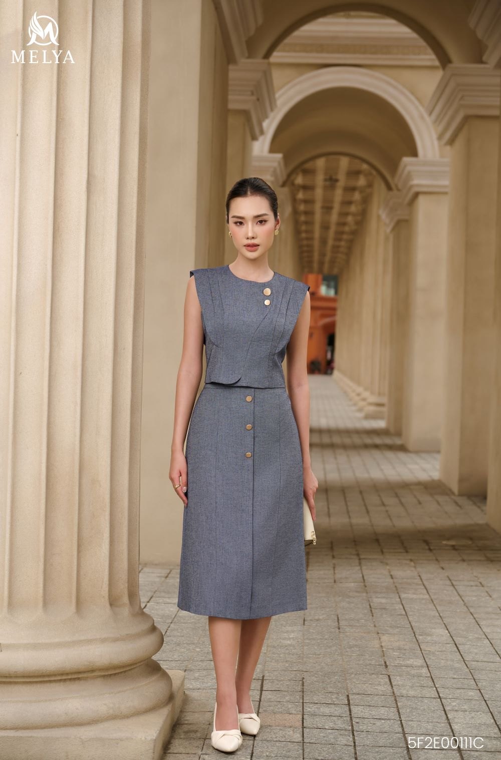 Set bộ - Áo crop tay chờm + Chân váy A - Xanh ghi sáng