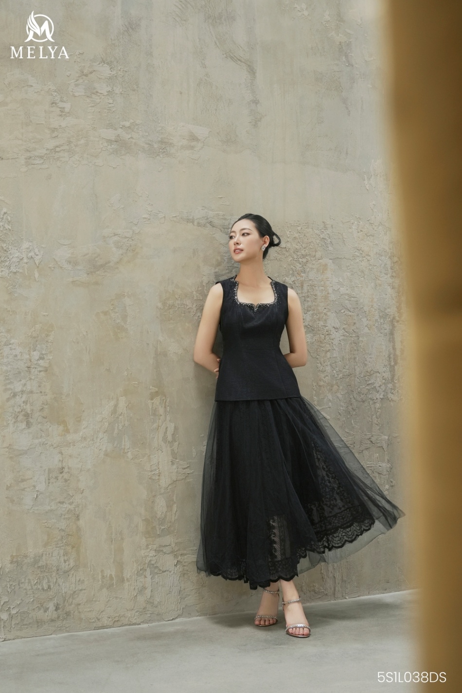 Áo kiểu - Cổ lượn Wave Top - Đen