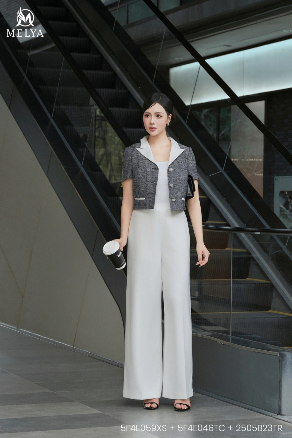 Áo croptop - Liora Top phối cổ trắng - Xanh tím than