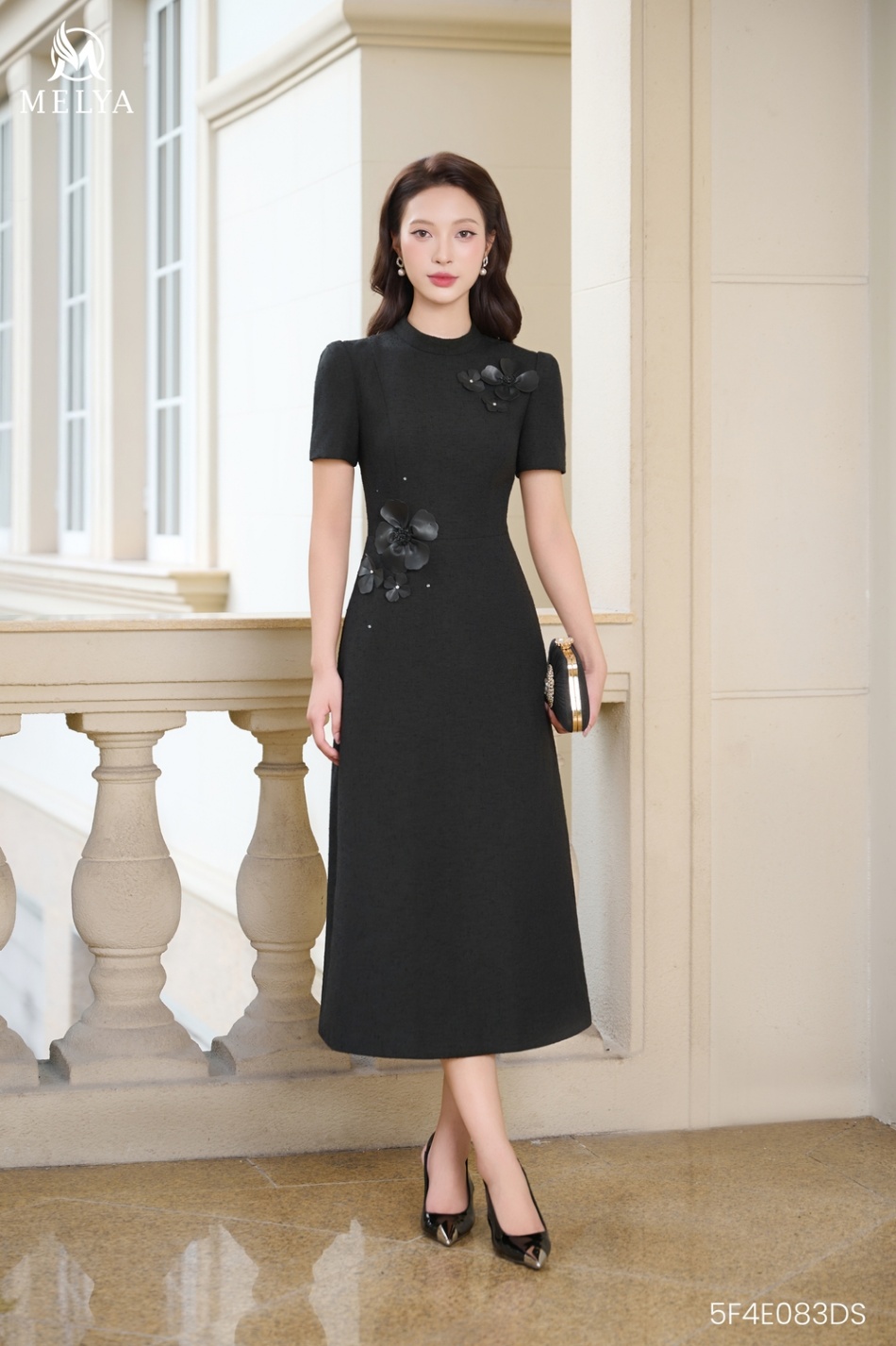 Đầm A - Noir Fleur dress tweed phối hoa 3D da - Đen