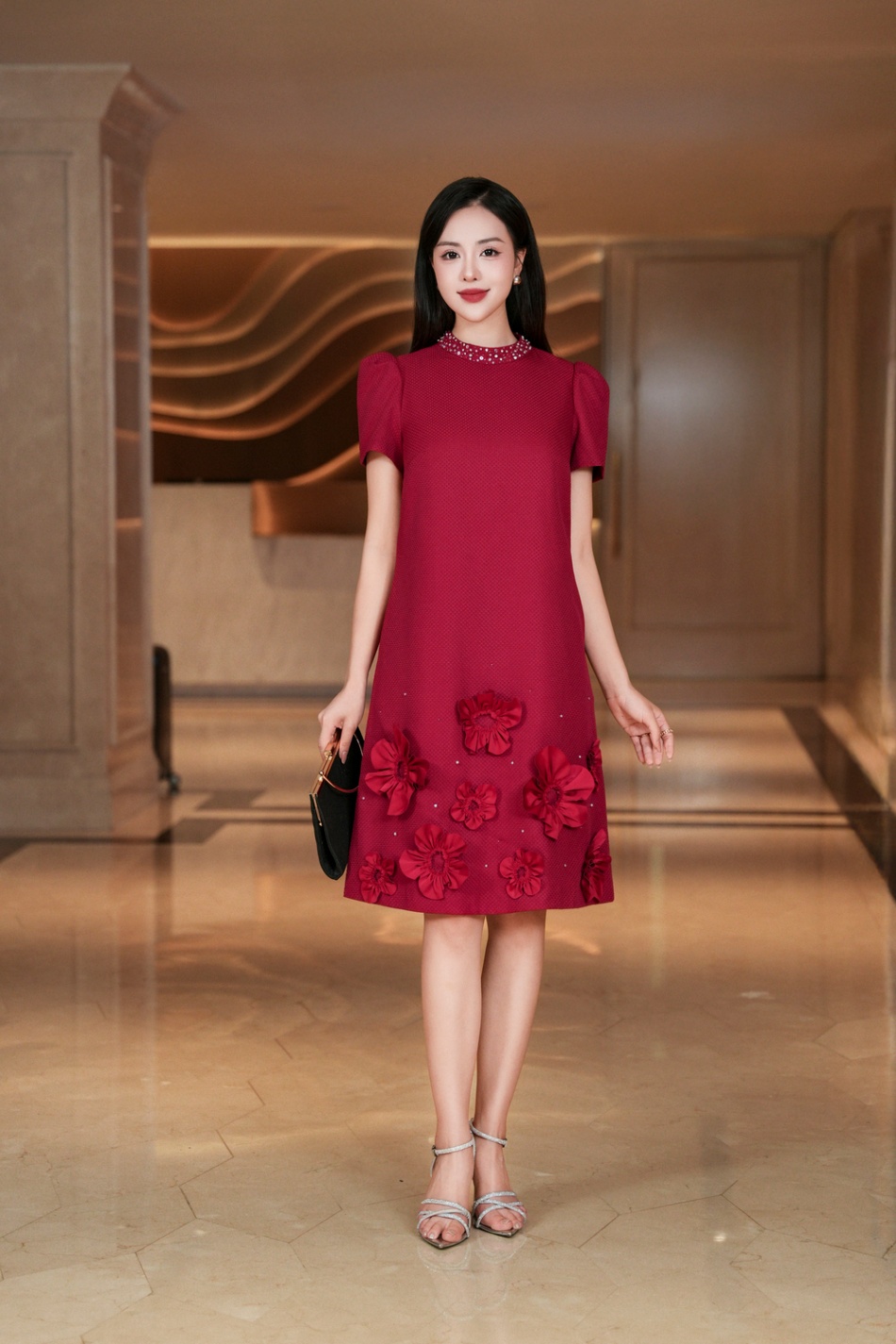 Đầm suông - Text hoa 3D - Đỏ