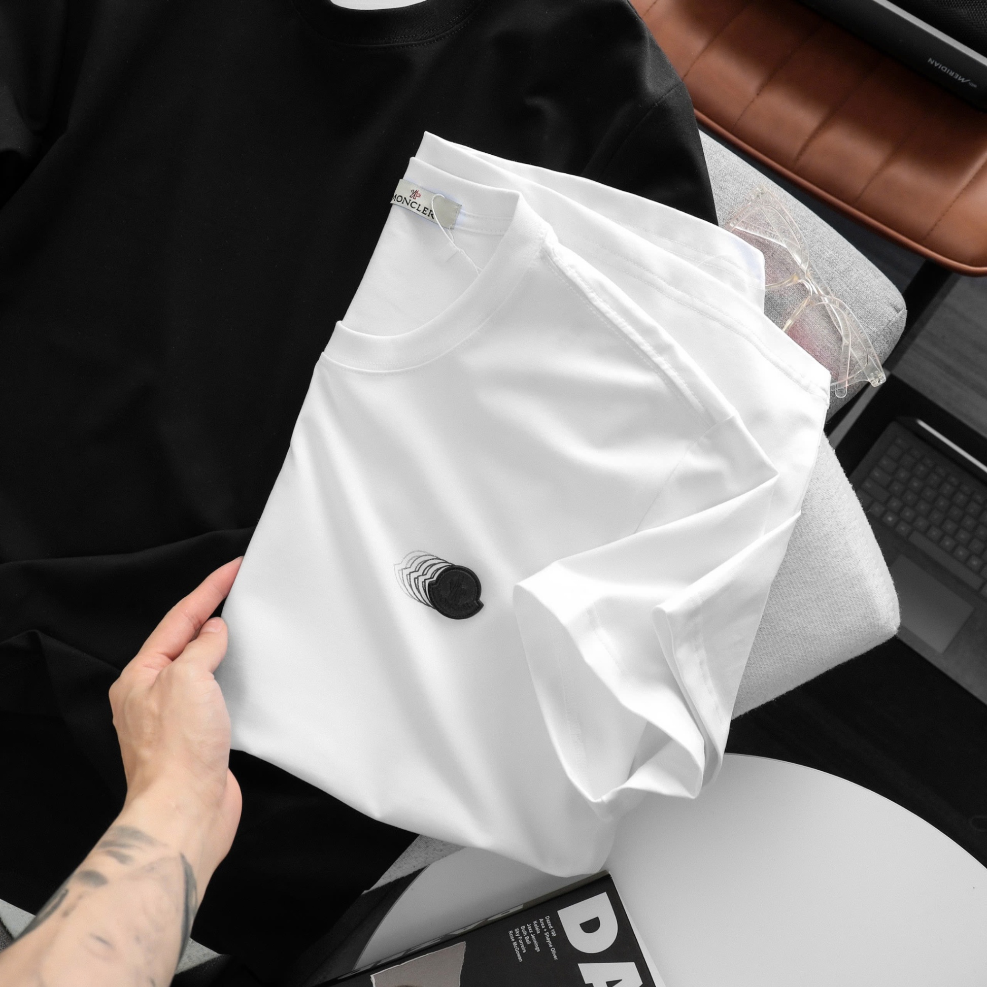 ÁO MONCLER FADED LOGO