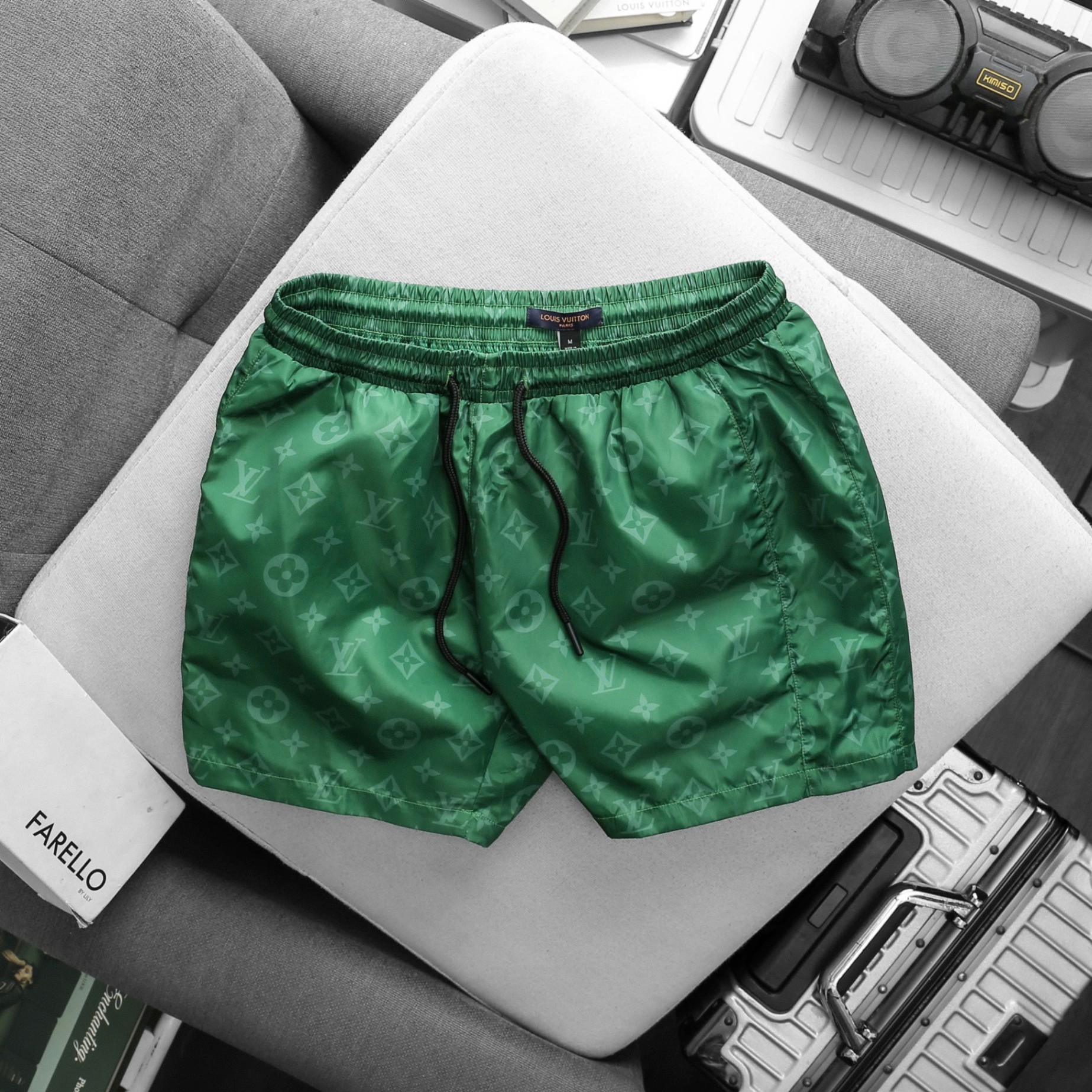 Short biển big LV