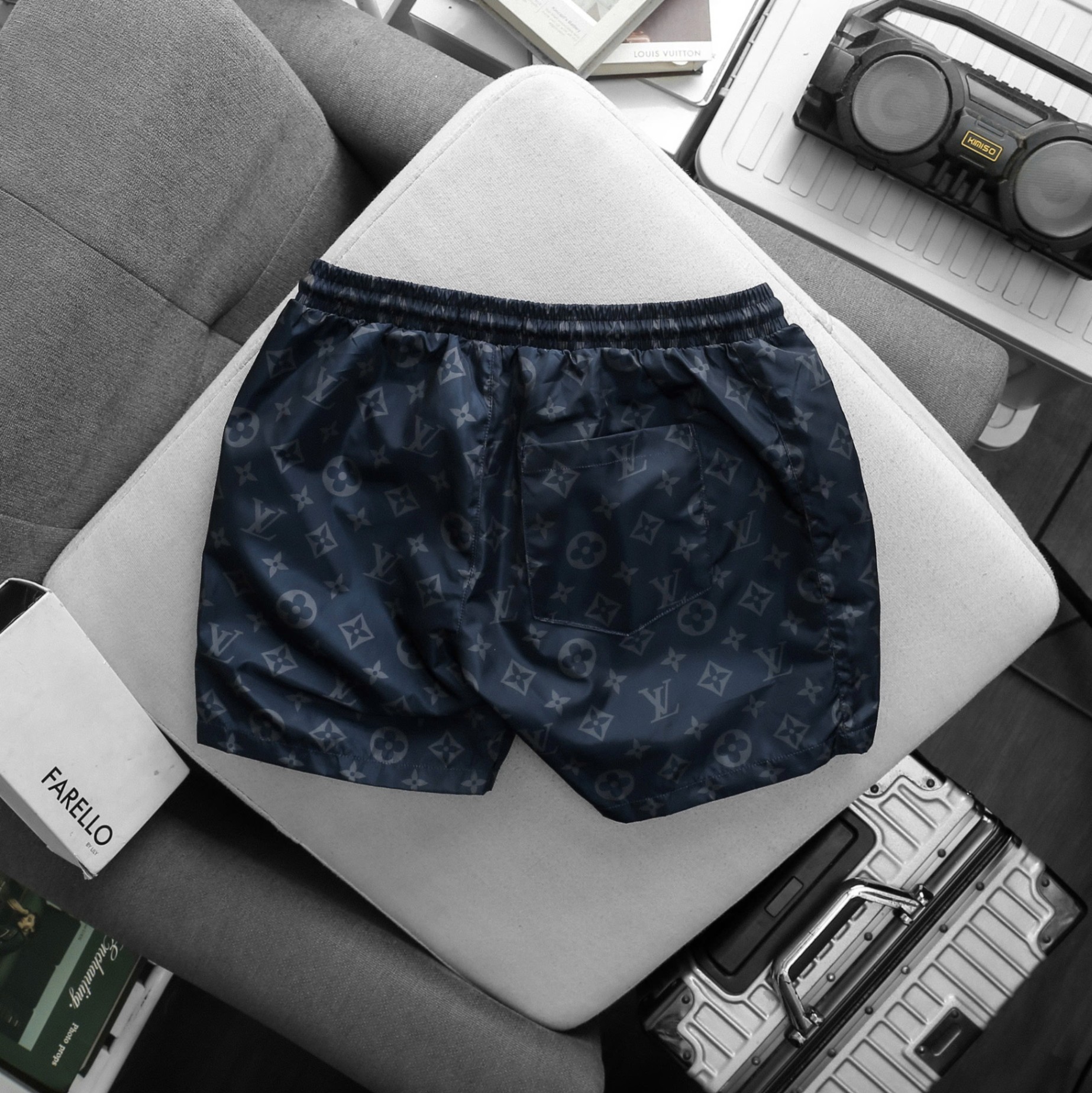 Short biển big LV