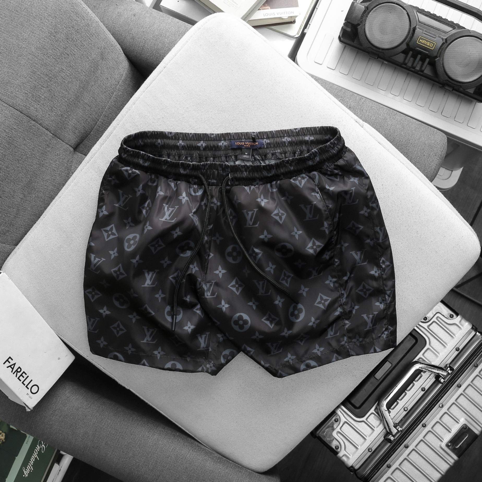 Short biển big LV