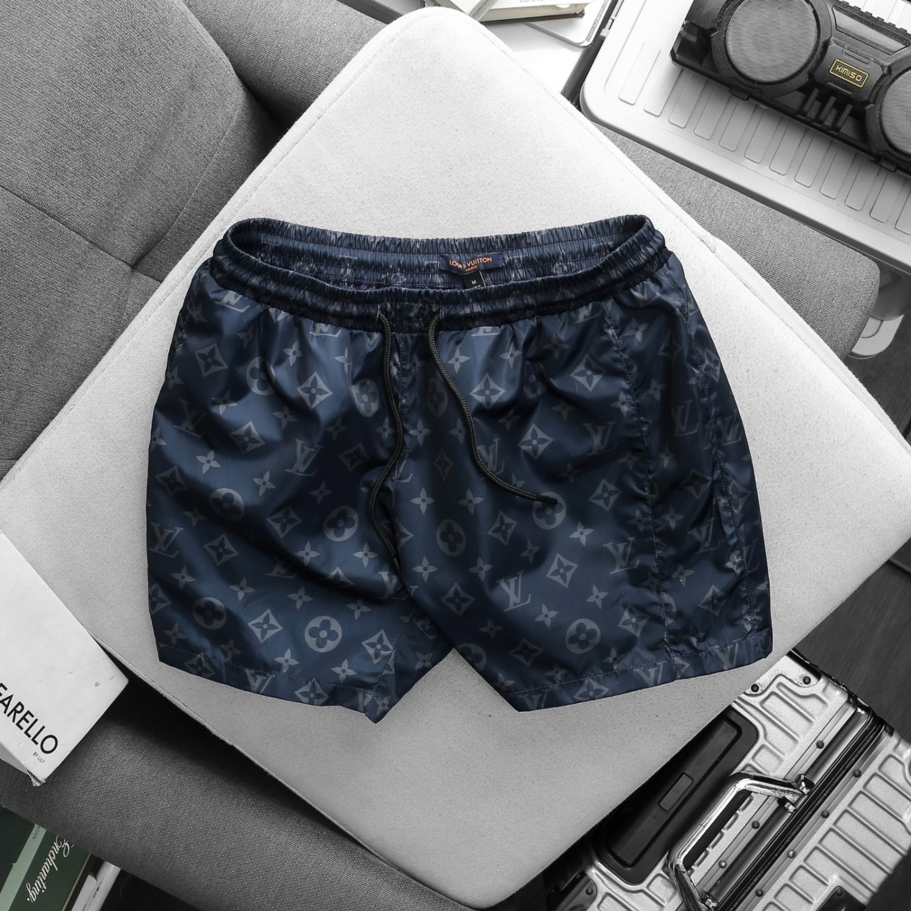 Short biển big LV