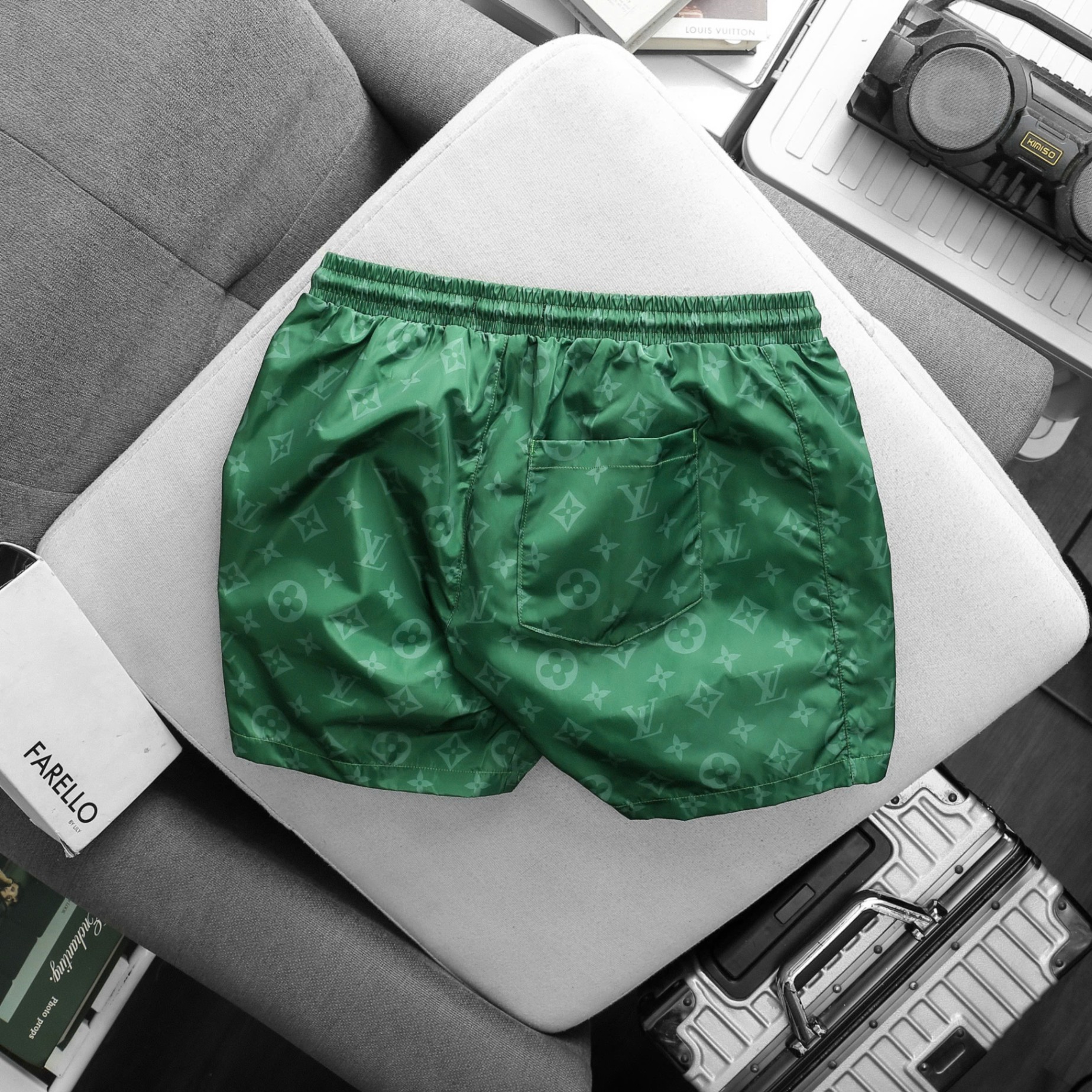 Short biển big LV