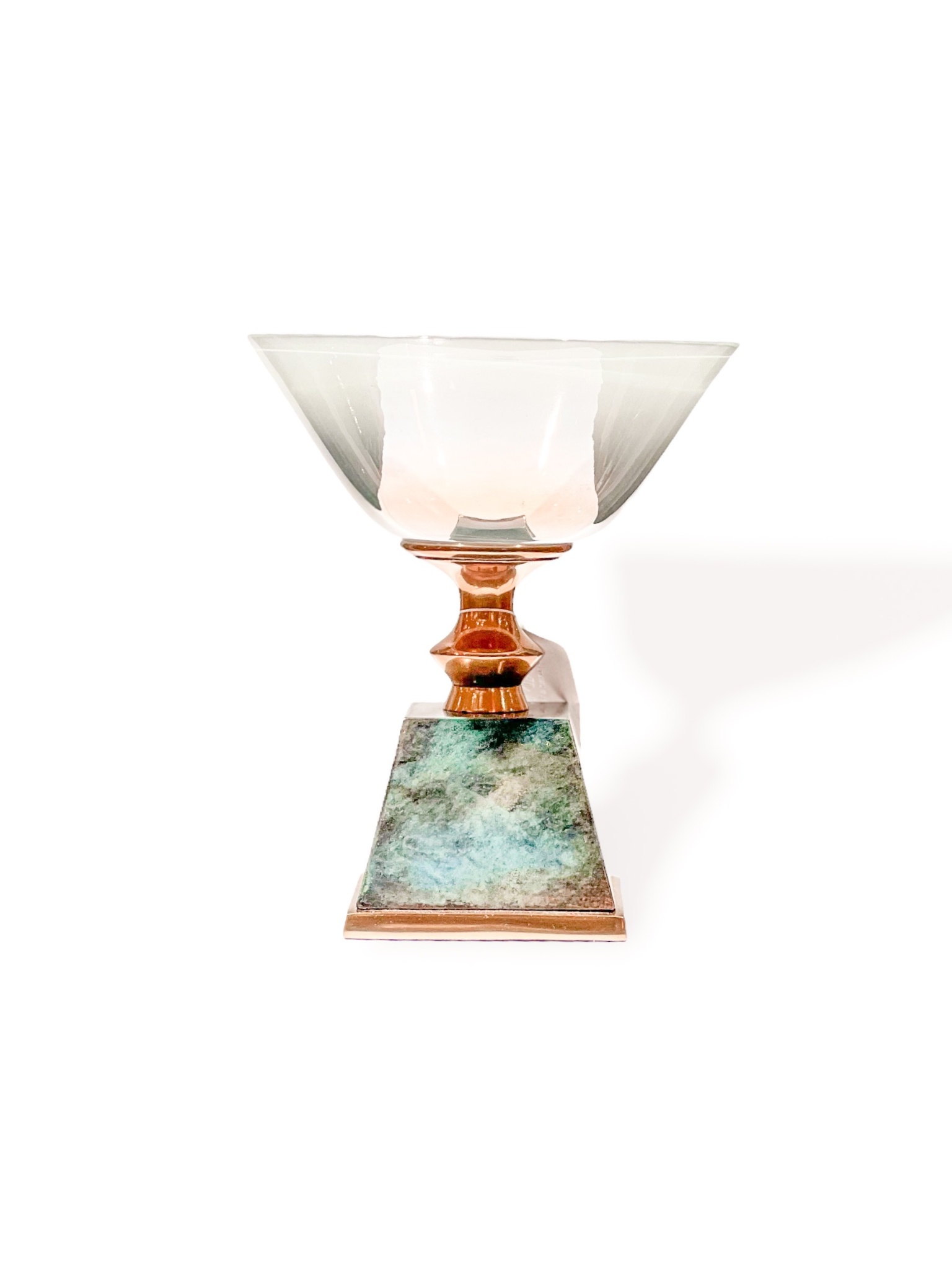 Bowl on Pedestal 18x18x19 -