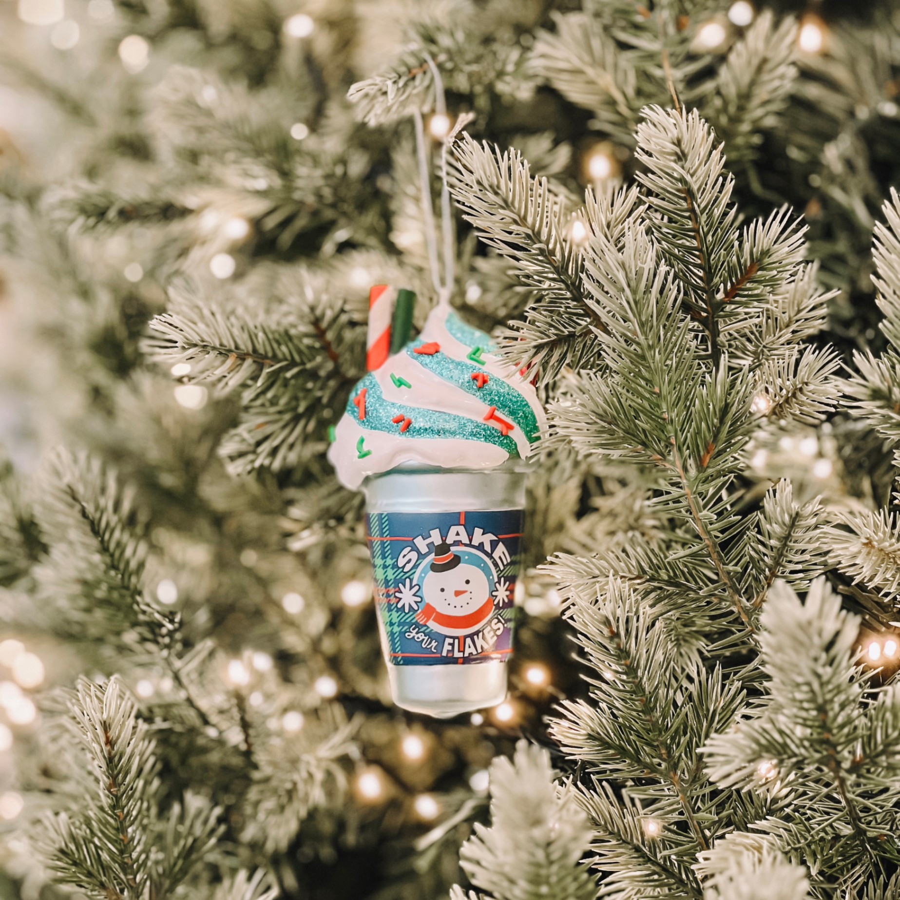 Glass Christmas Snowman Ice Cream W23 - Đồ Treo Hình Ly Kem Thủy Tinh