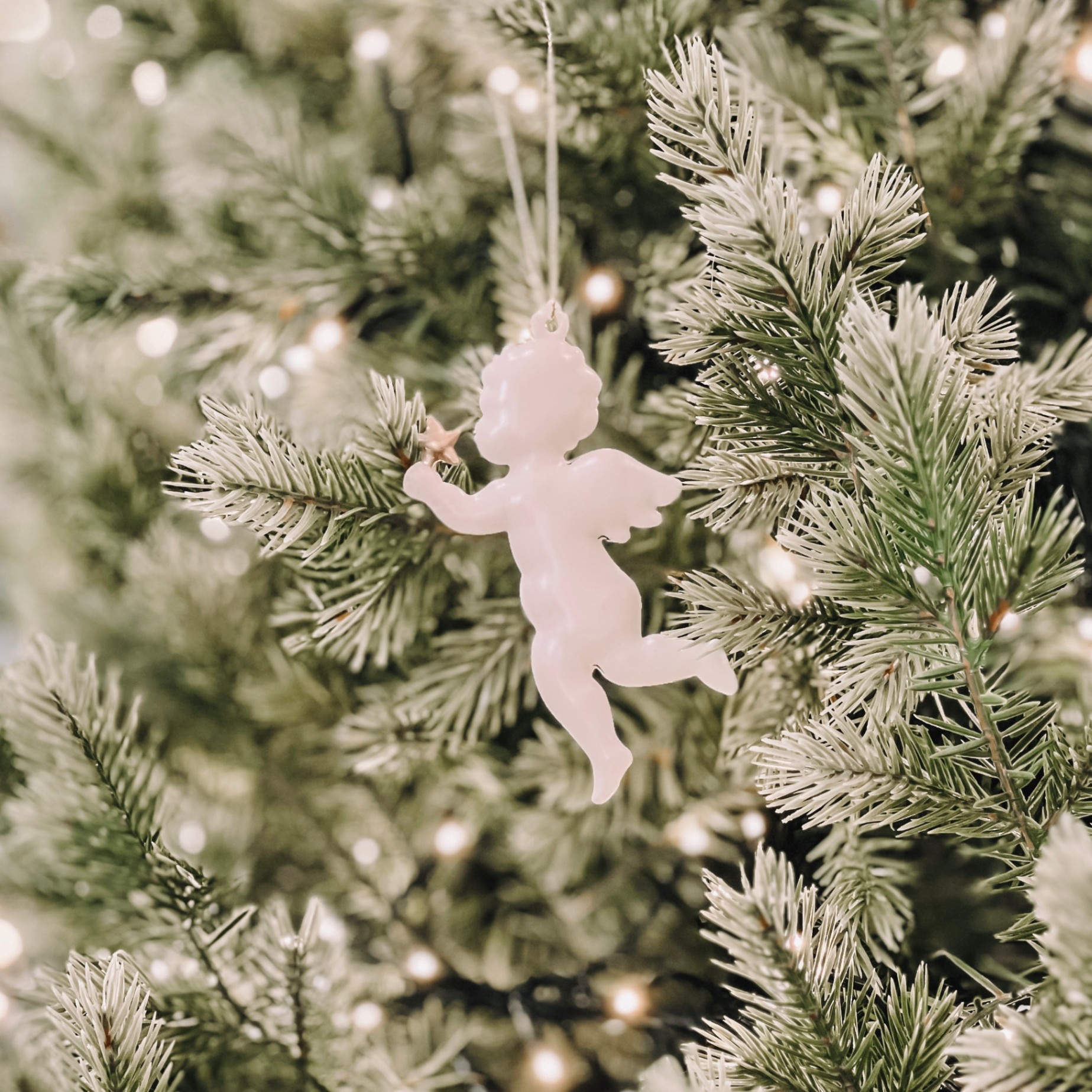 Iron White Cupid Ornament W23 - Đồ Treo Thần Tình Yêu Trắng Bằng Sắt
