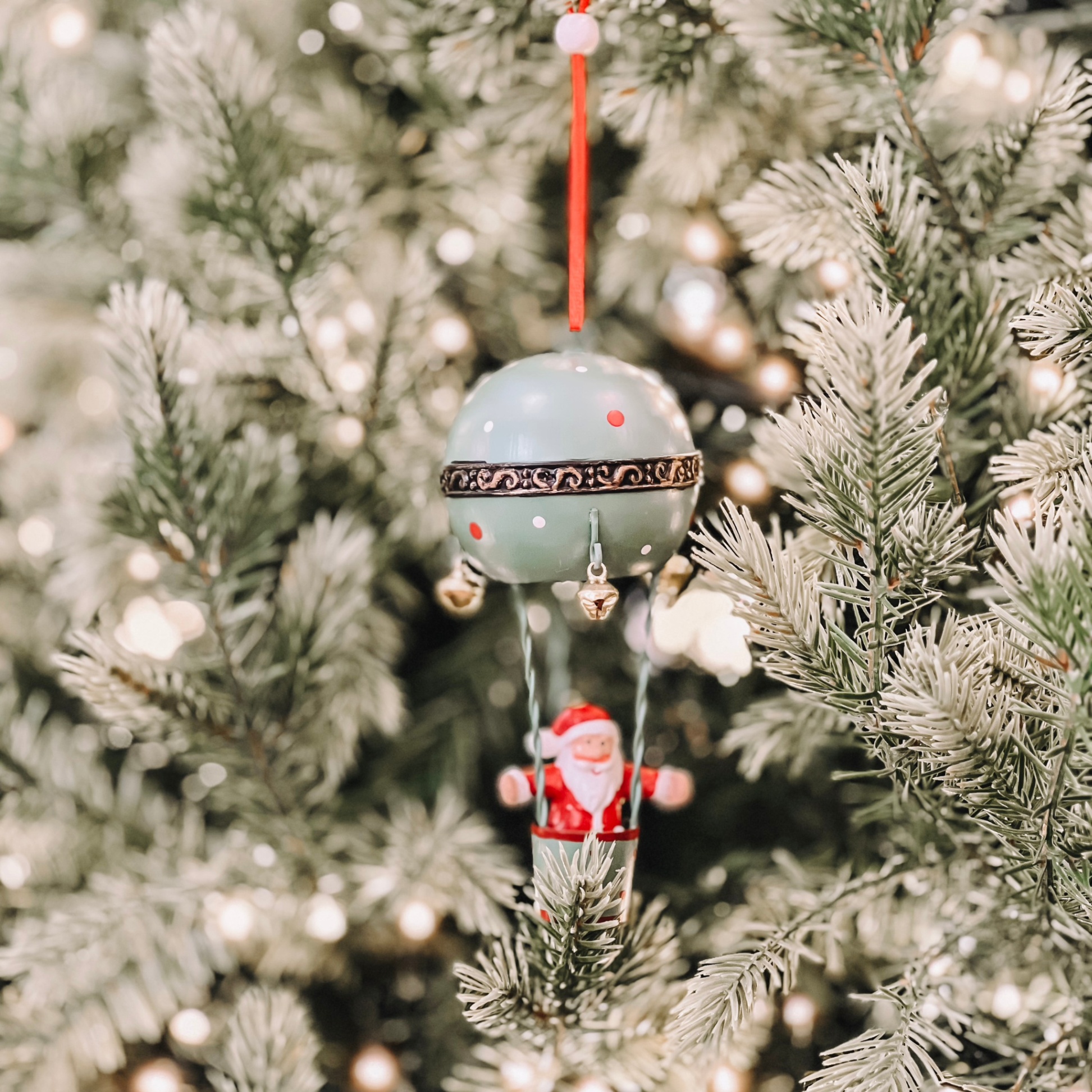 Iron Green Hot - Air Balloon Ornament W23 - Đồ Treo Kinh Khí Cầu Xanh Bằng Sắt