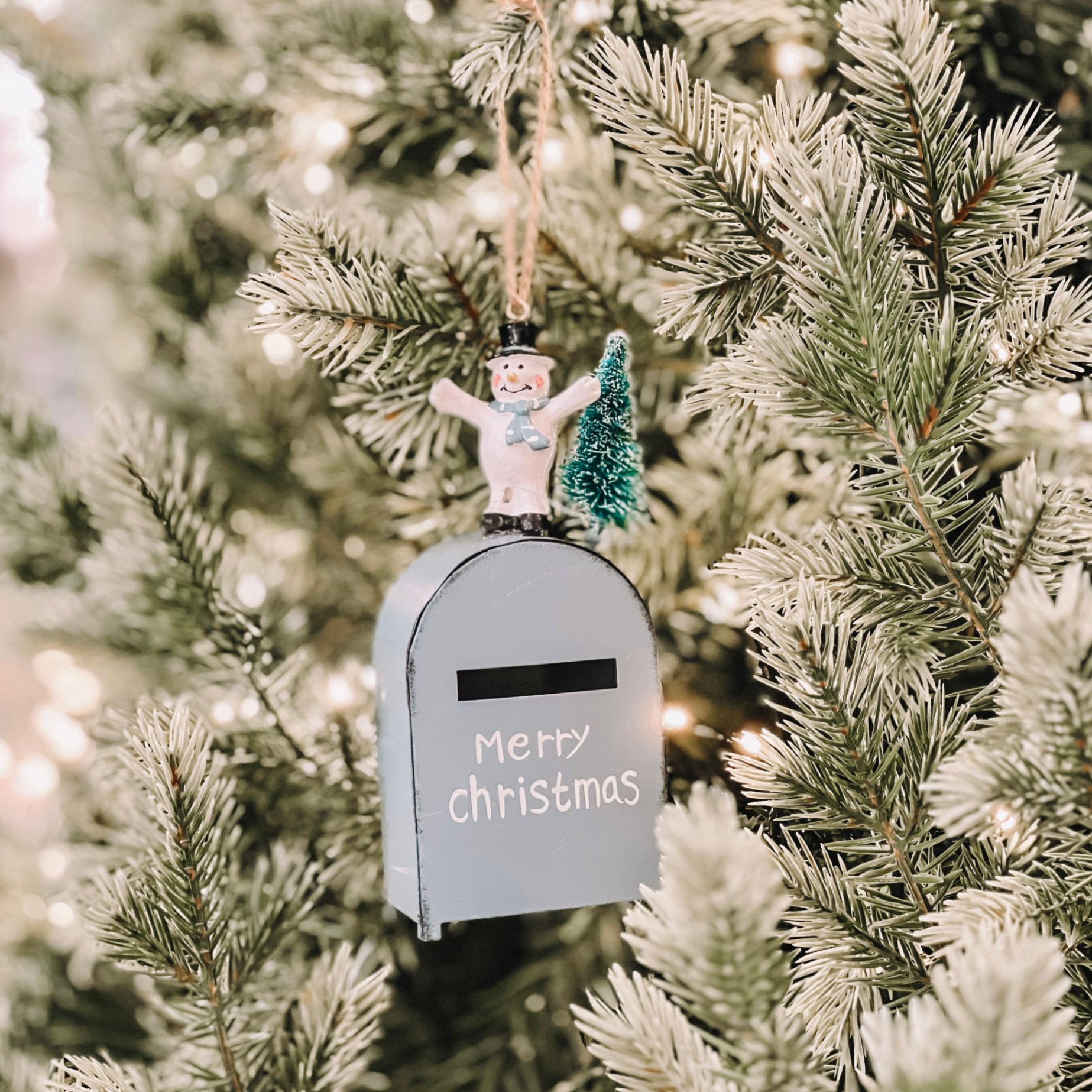 Dark Blue Mail Box Ornament W23 - Đồ Treo Hình Thùng Thư Màu Xanh Đậm