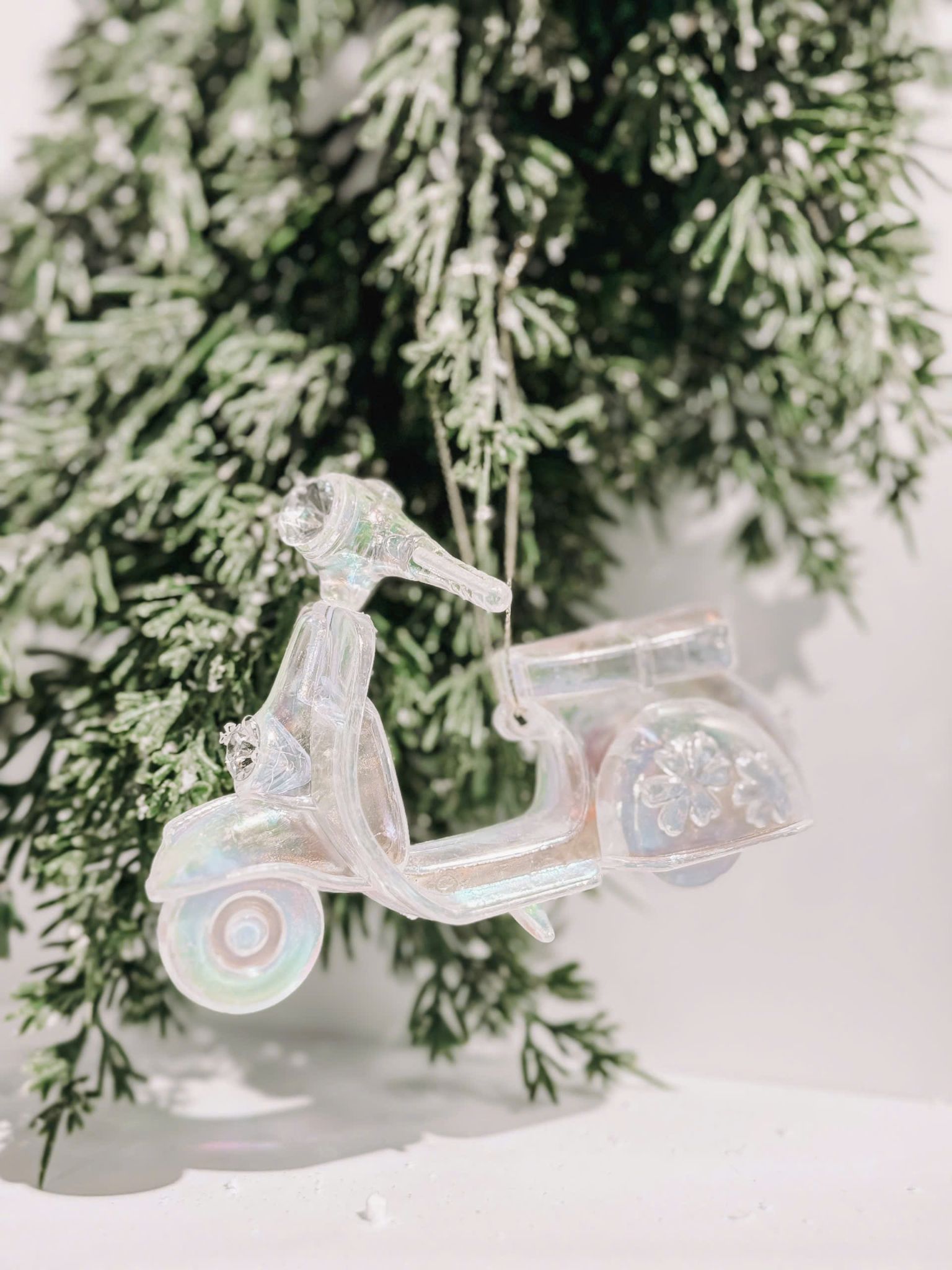 Hologram Vespa - Đồ Treo Vespa Màu Holo