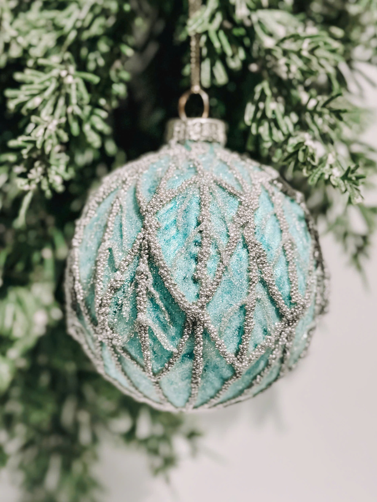 Blue Color Beading Glass Ball - Trái Châu Thủy Tinh Nhung Màu Xanh Đính Cườm