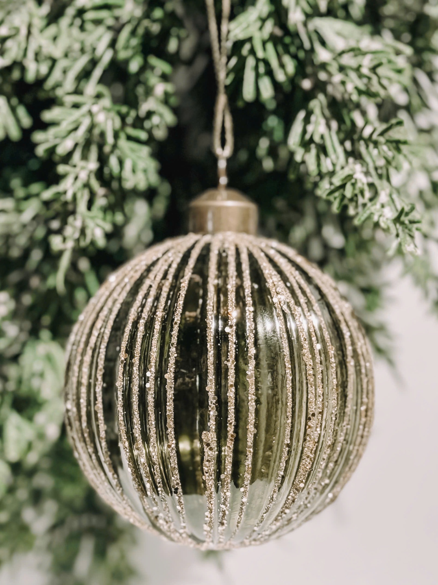 Light Green Color Glass Ball - Trái Châu Thủy Tinh Màu Xanh Nhạt