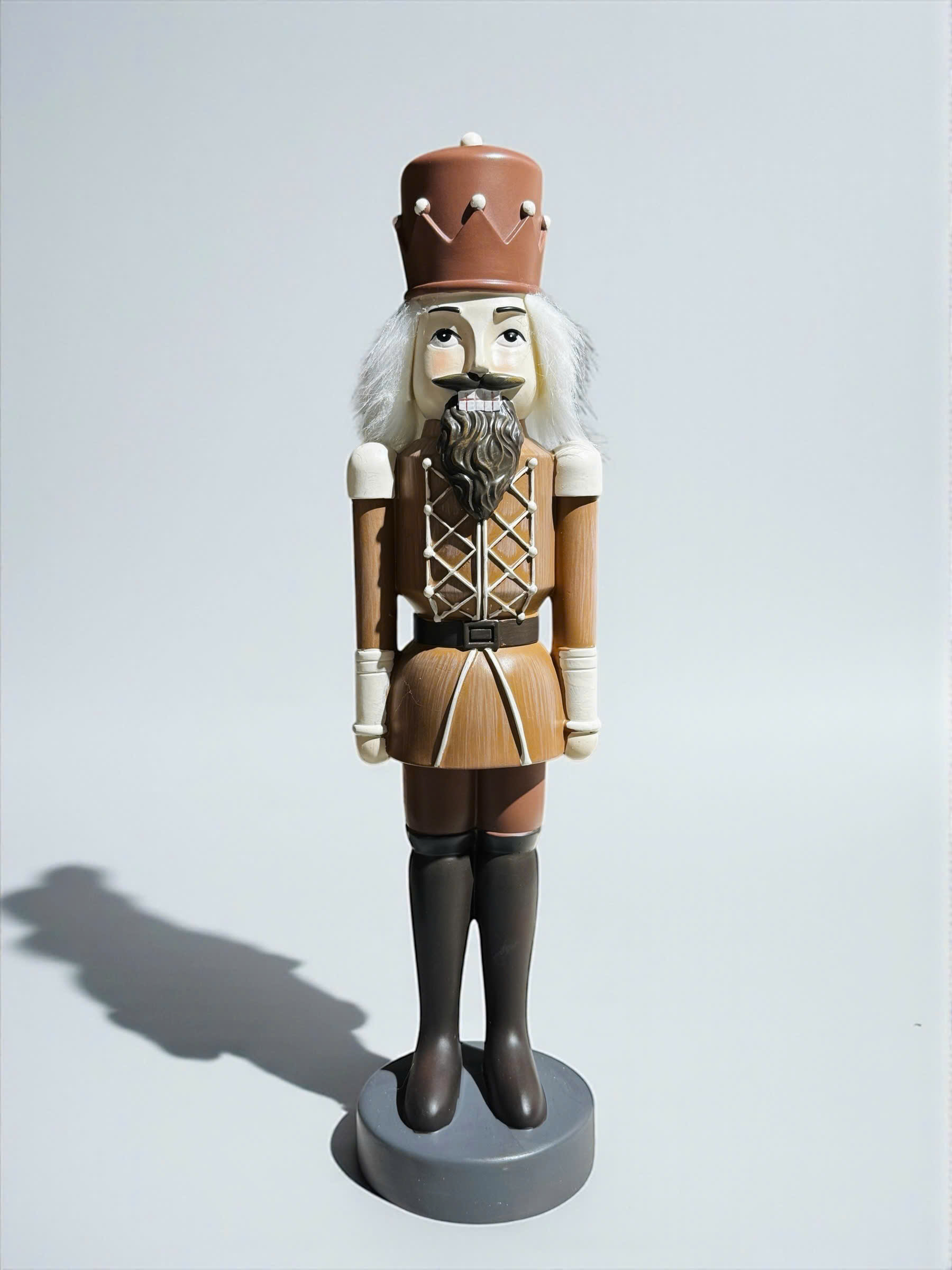 Nutcracker H45 In Brown Uni - Chú Lính Chì Nâu W25