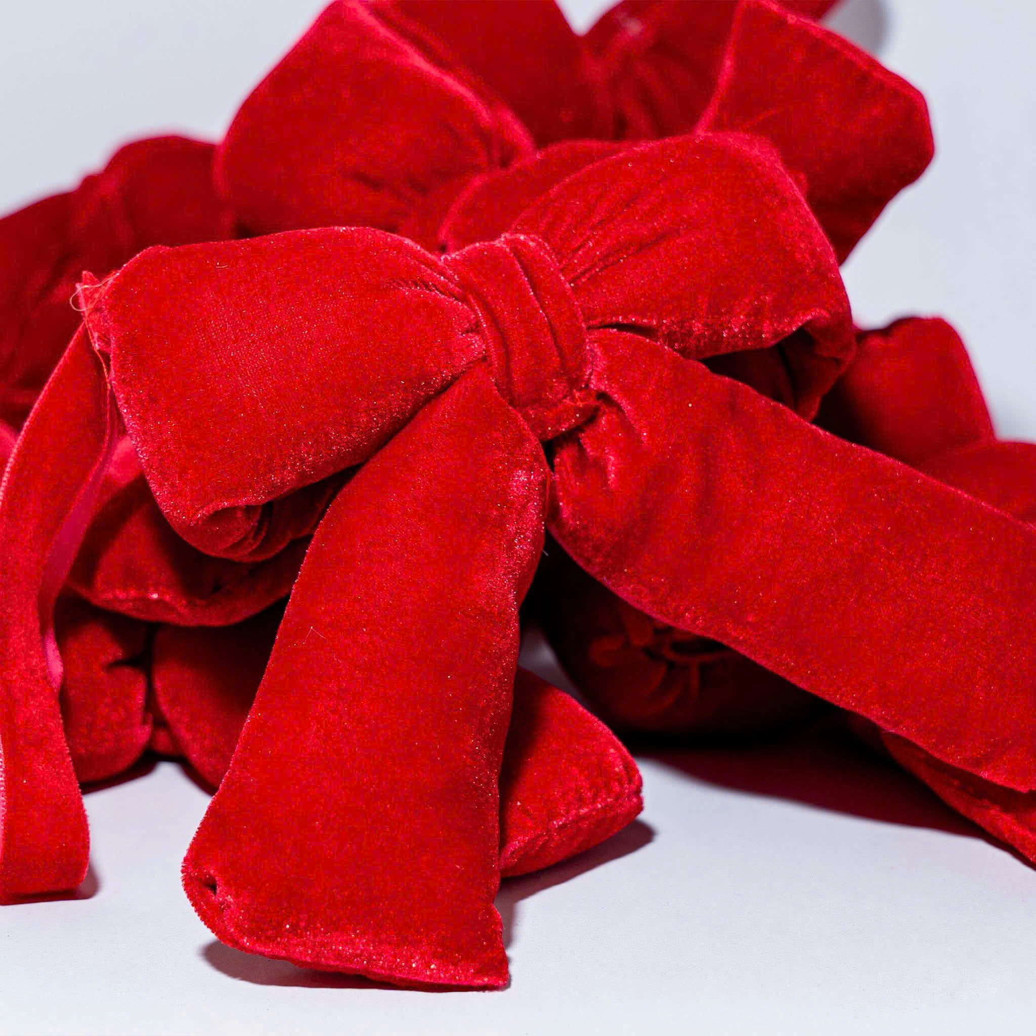 Ornament Red Bow - Đồ Trang Trí Dây Nơ Đỏ