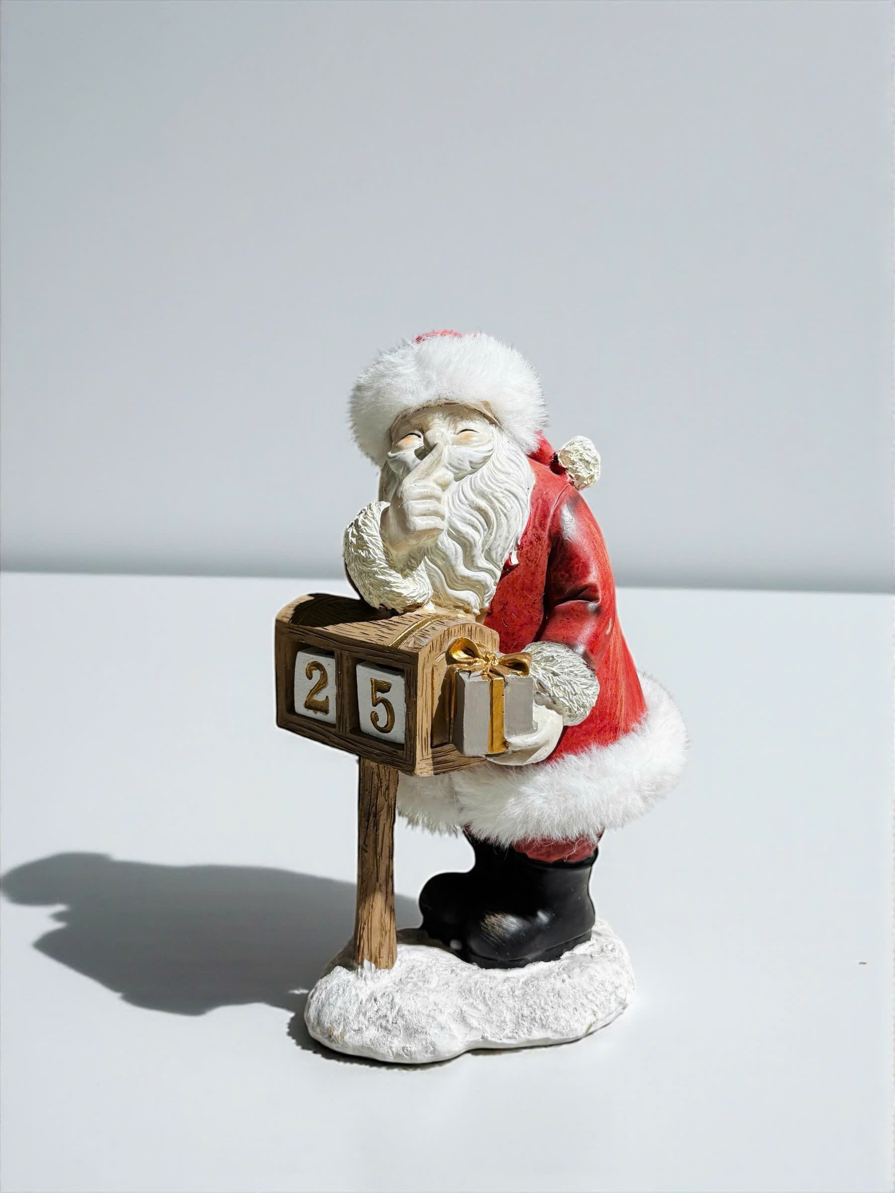 Santa With Celendar - Lịch Ông Già Noel W25