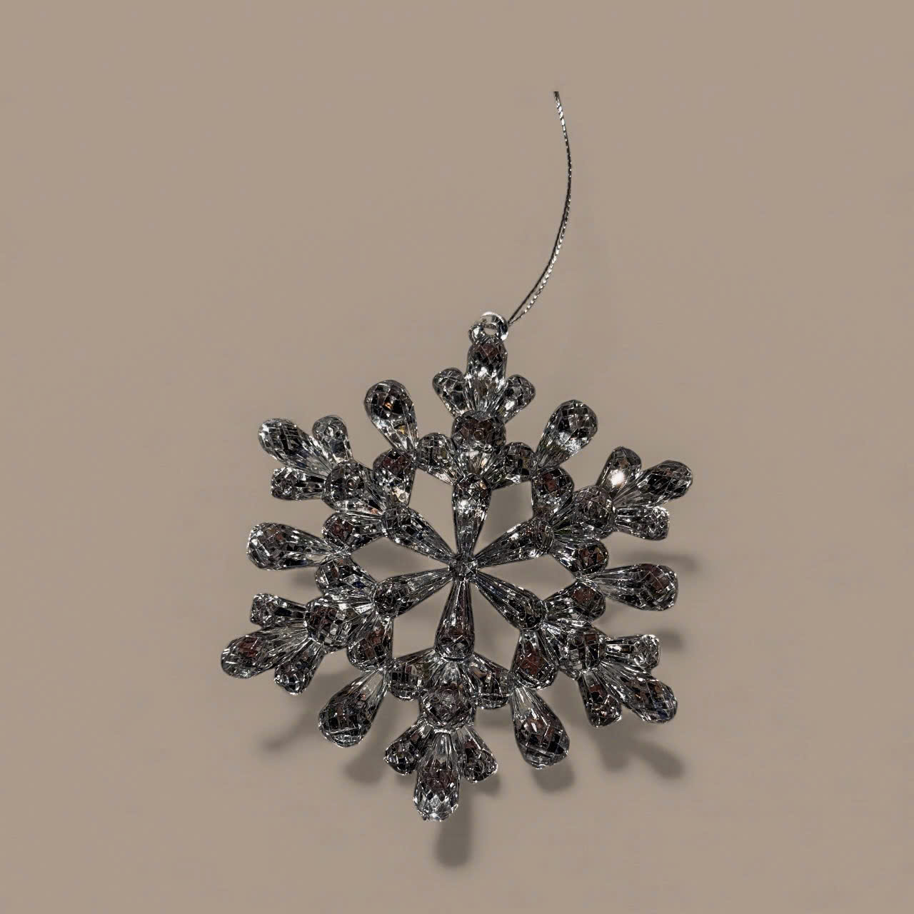 Silver Mirror Snowflake Ornament - Đồ Treo Hình Bông Tuyết Màu Bạc