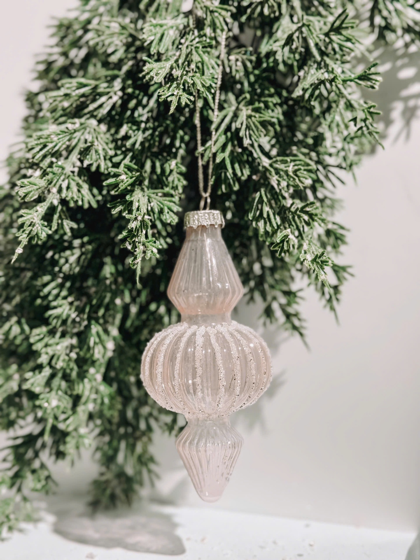 White Color Glass Hanging Icecle - Đồ Treo Trụ Băng Thủy Tinh