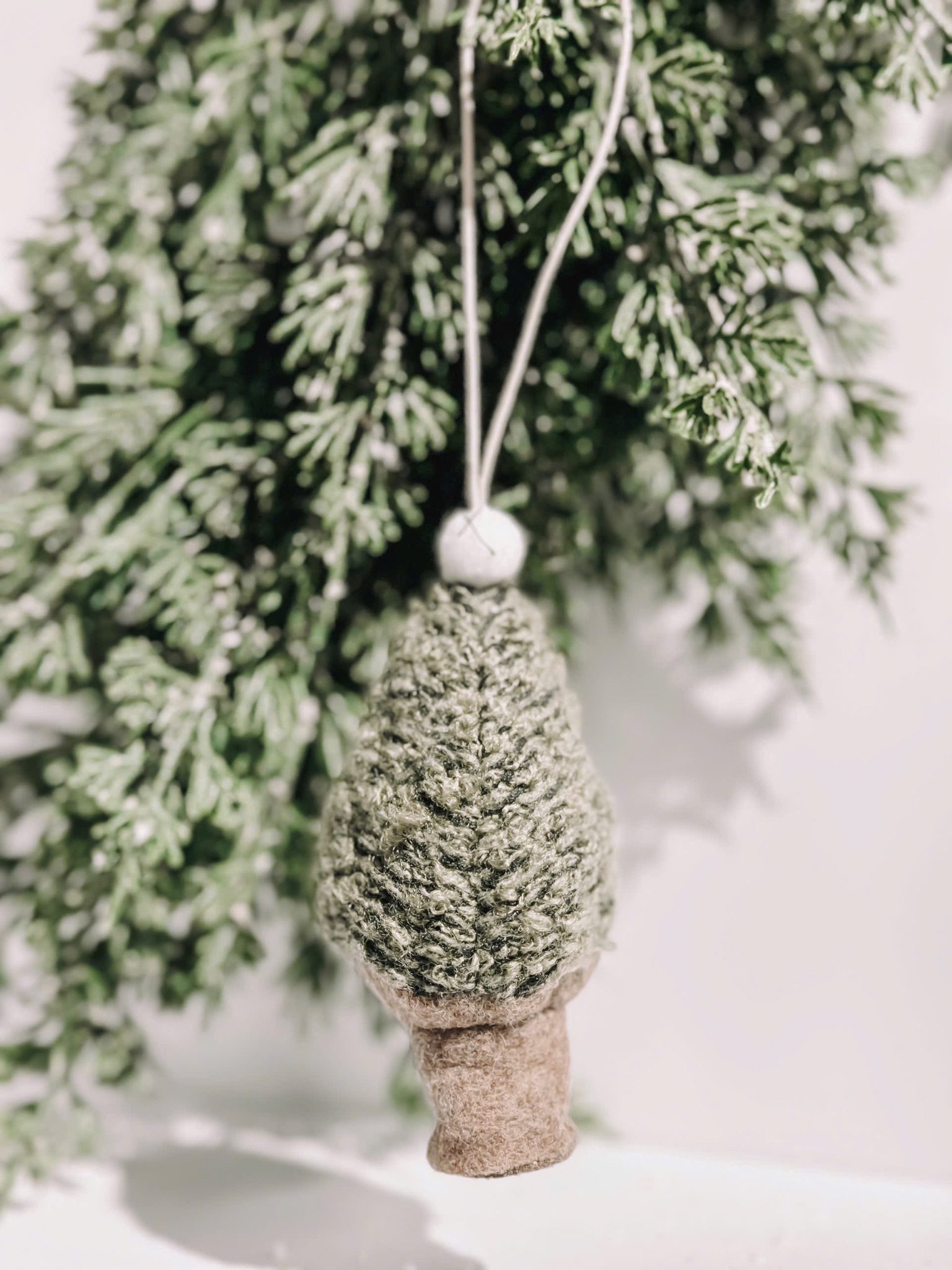 Xmas Tree Ornament - Đồ Treo Hình Cây Thông Vải