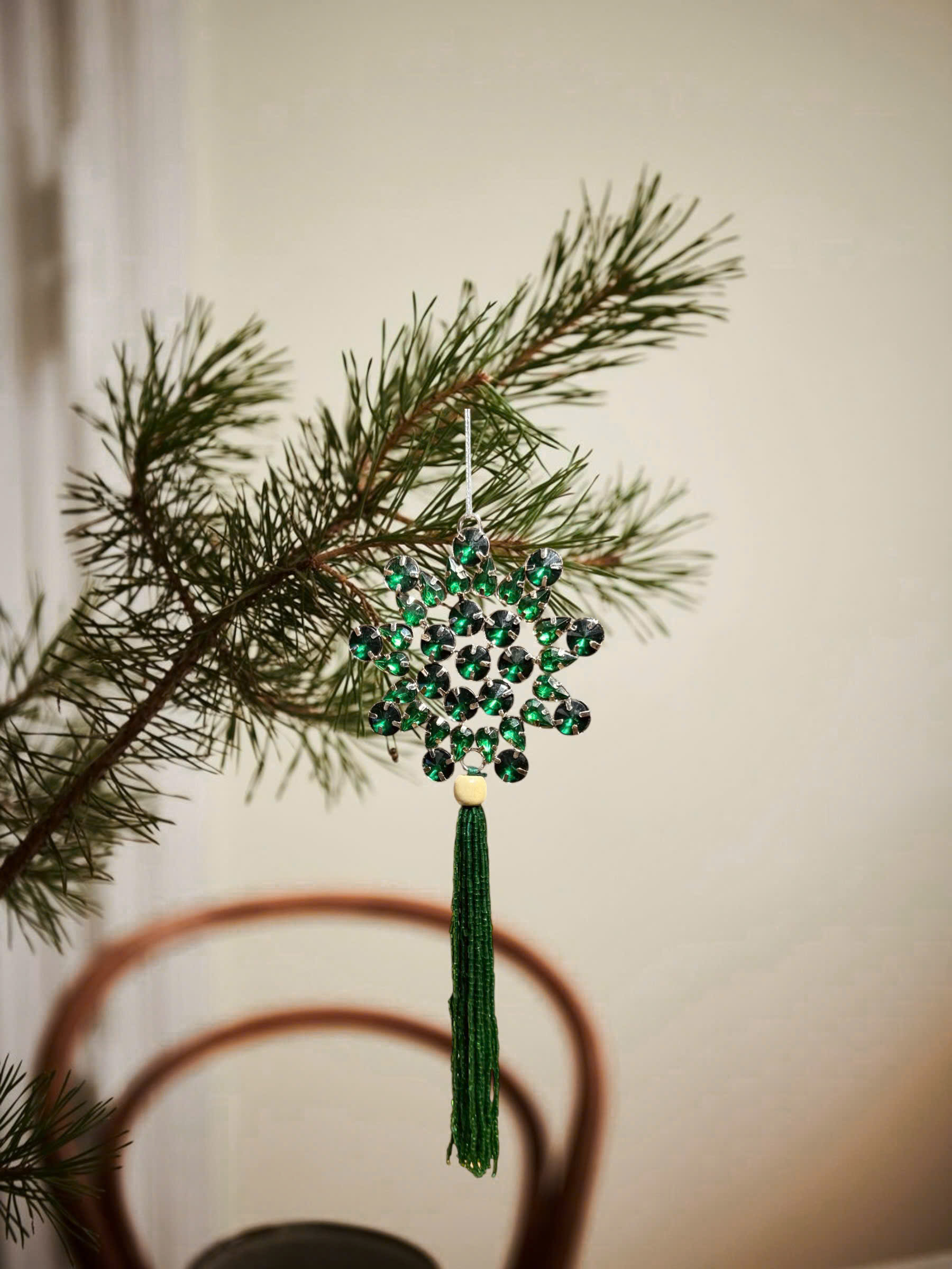 Crystal Snowflake Tassel Ornament - Ngôi Sao Xanh Cùng Tassel Phương Đông