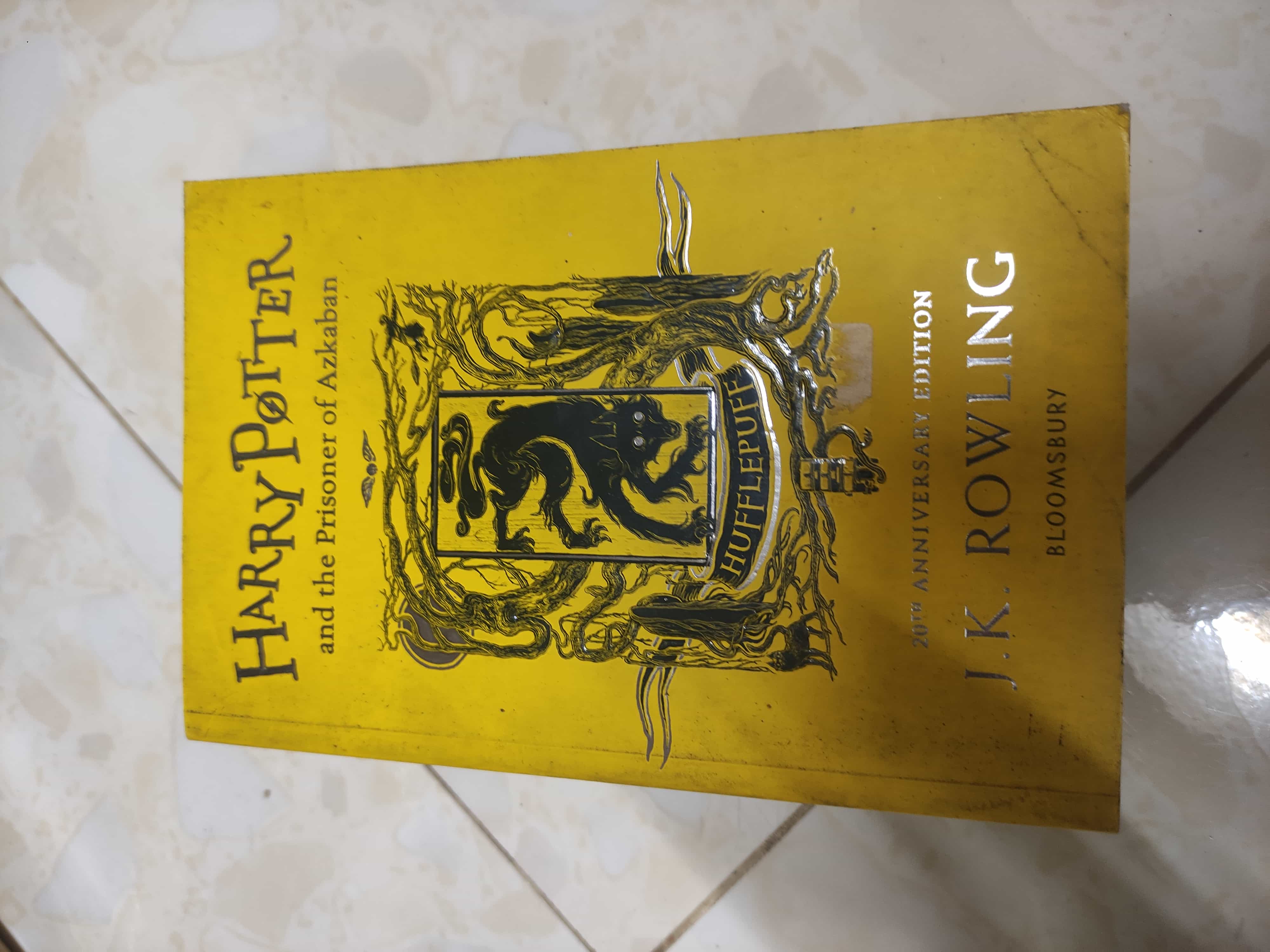Harry Potter and the Prisoner of Azkaban ( bìa mềm ) Sách ngoại văn (SL có thể đặt: 1 Cuốn) - SÁCH ĐẠI HỌC