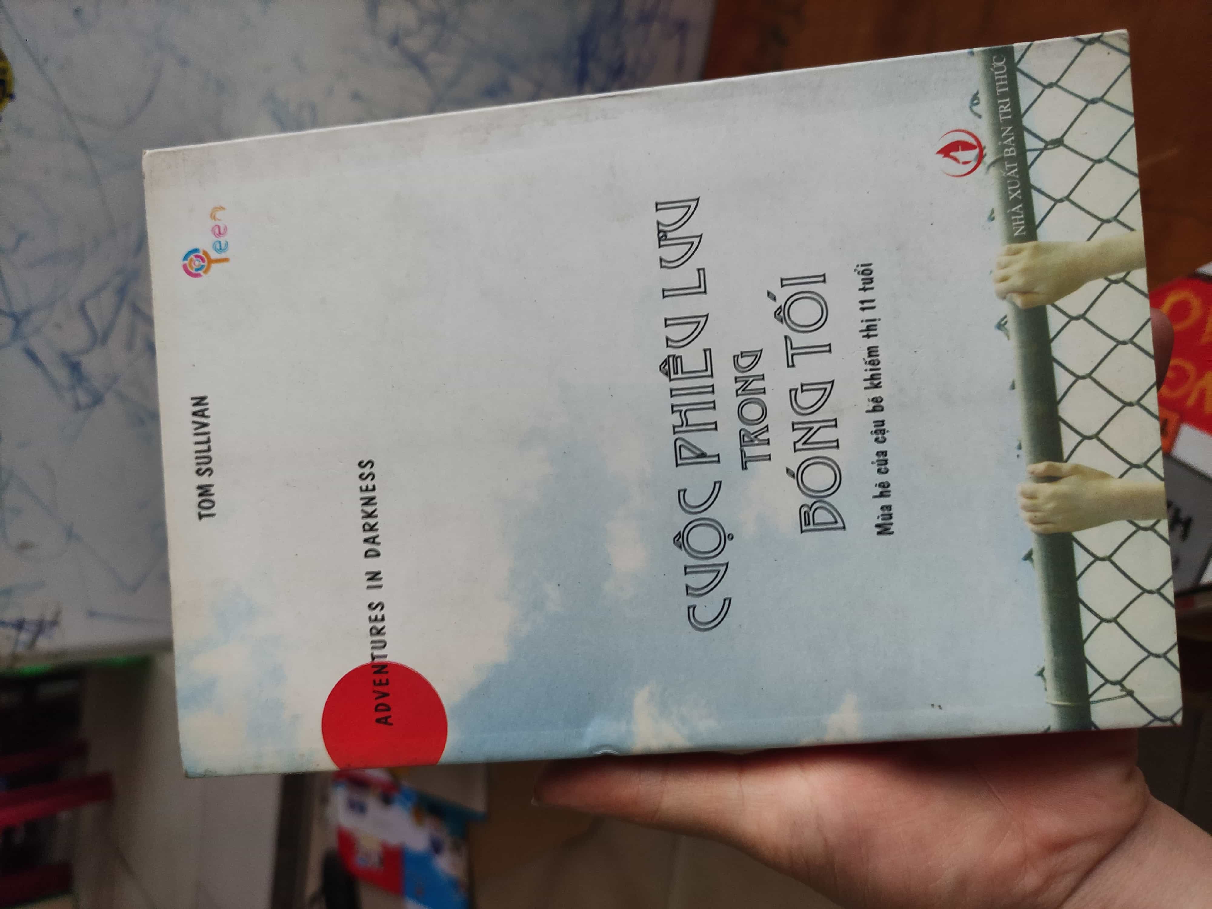 Cuộc phiêu lưu trong bóng tối01/03 (SL có thể đặt: 1 Cuốn) - SÁCH ĐẠI HỌC