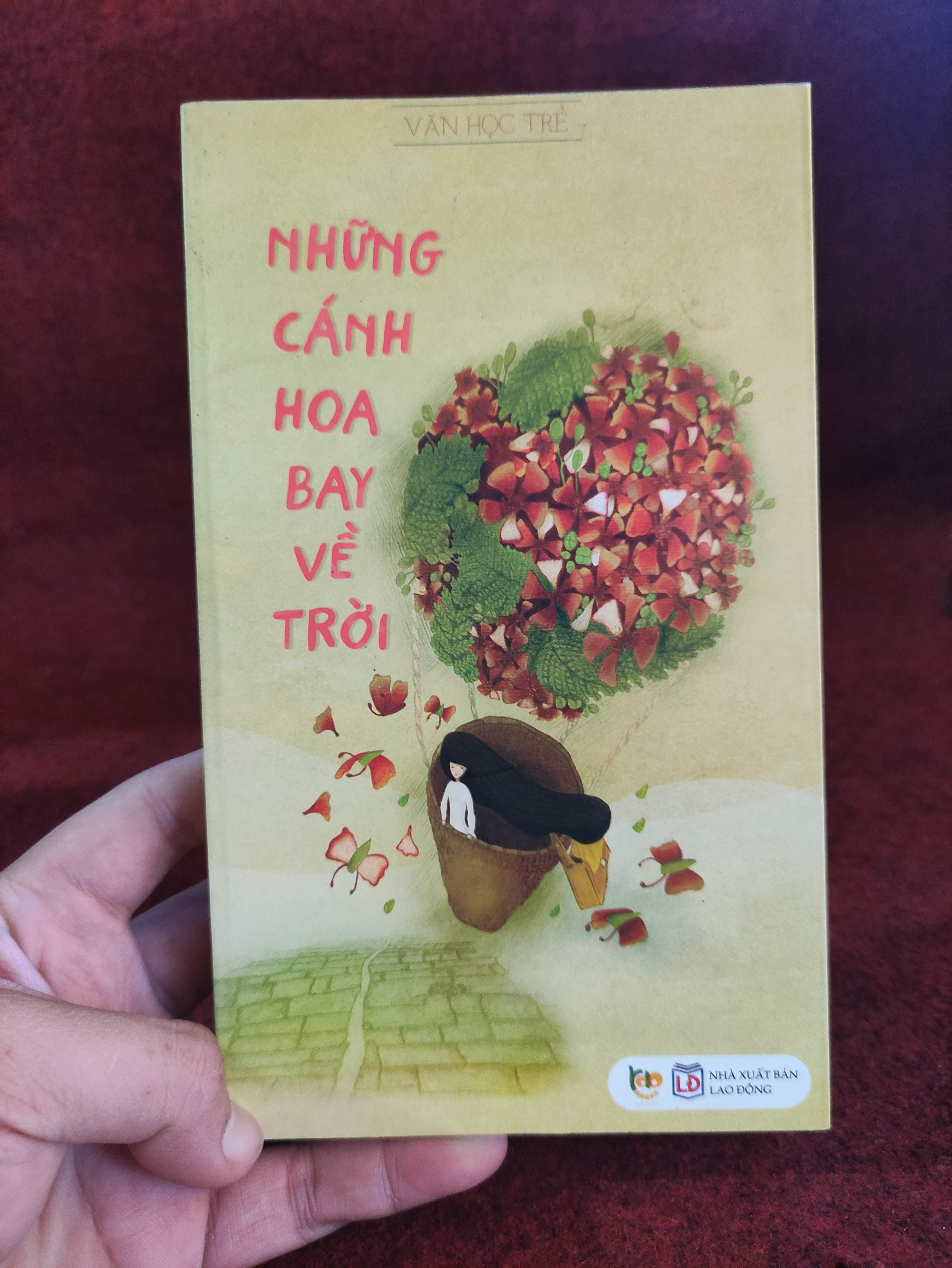 Những cánh hoa bay về trời mới 90%01/03 (SL có thể đặt: 1 Cuốn) - SÁCH ĐẠI HỌC