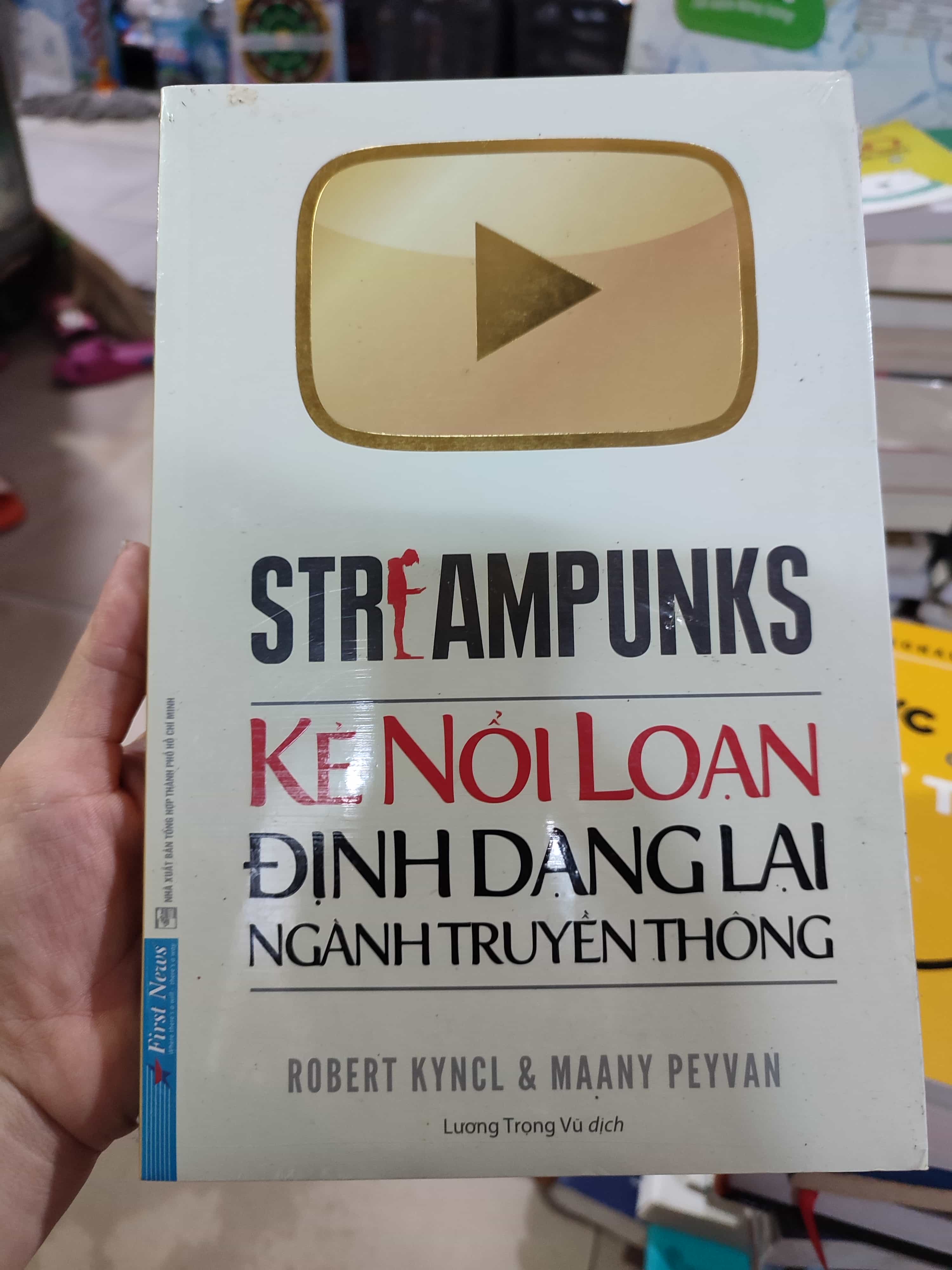 Kẻ Nổi Loạn Định dạng lại ngành truyền thông01/03 (SL có thể đặt: 1 Cuốn) - SÁCH ĐẠI HỌC