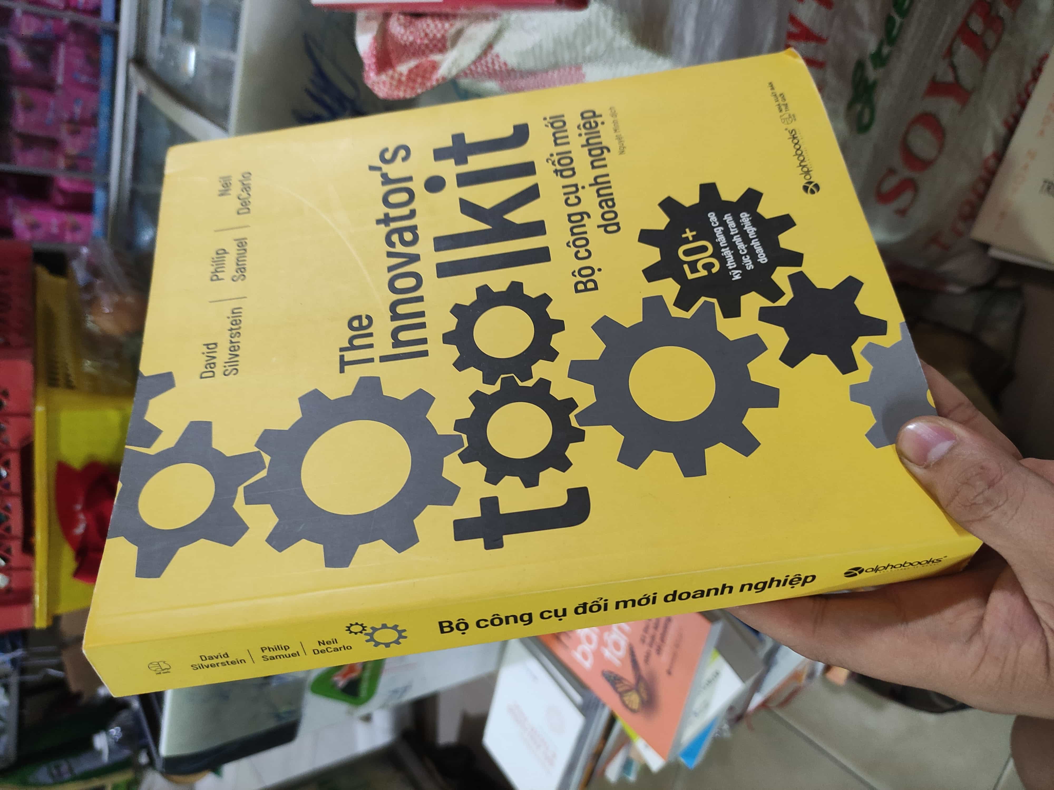 Bộ công cụ đổi mới doanh nghiệp Marketing, bán hàng (SL có thể đặt: 1 Cuốn) - SÁCH ĐẠI HỌC